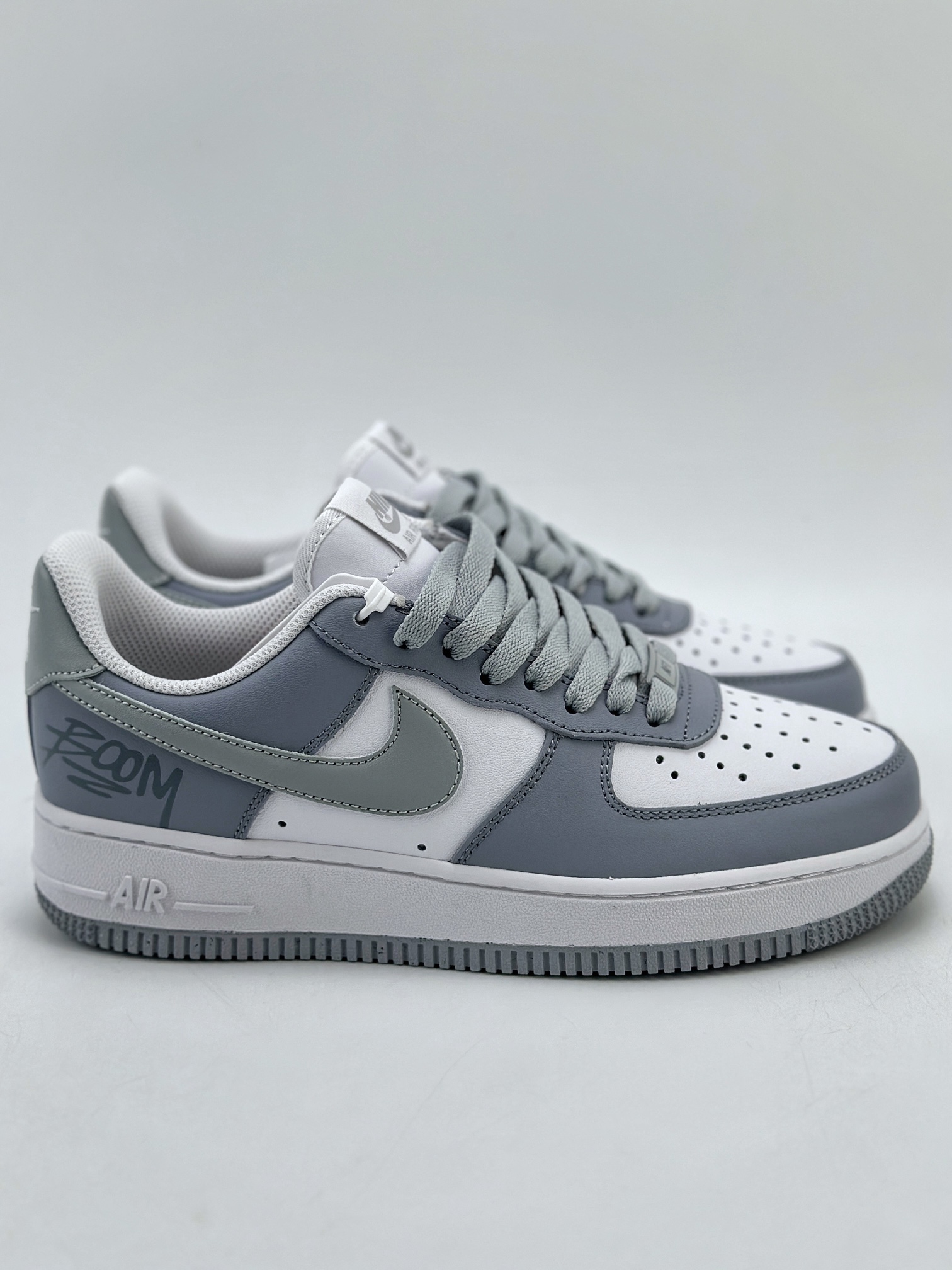 240 Nike Air Force 1 Low 07 叁次实验室 灰白地带 街头涂鸦 白灰 FJ4146-111