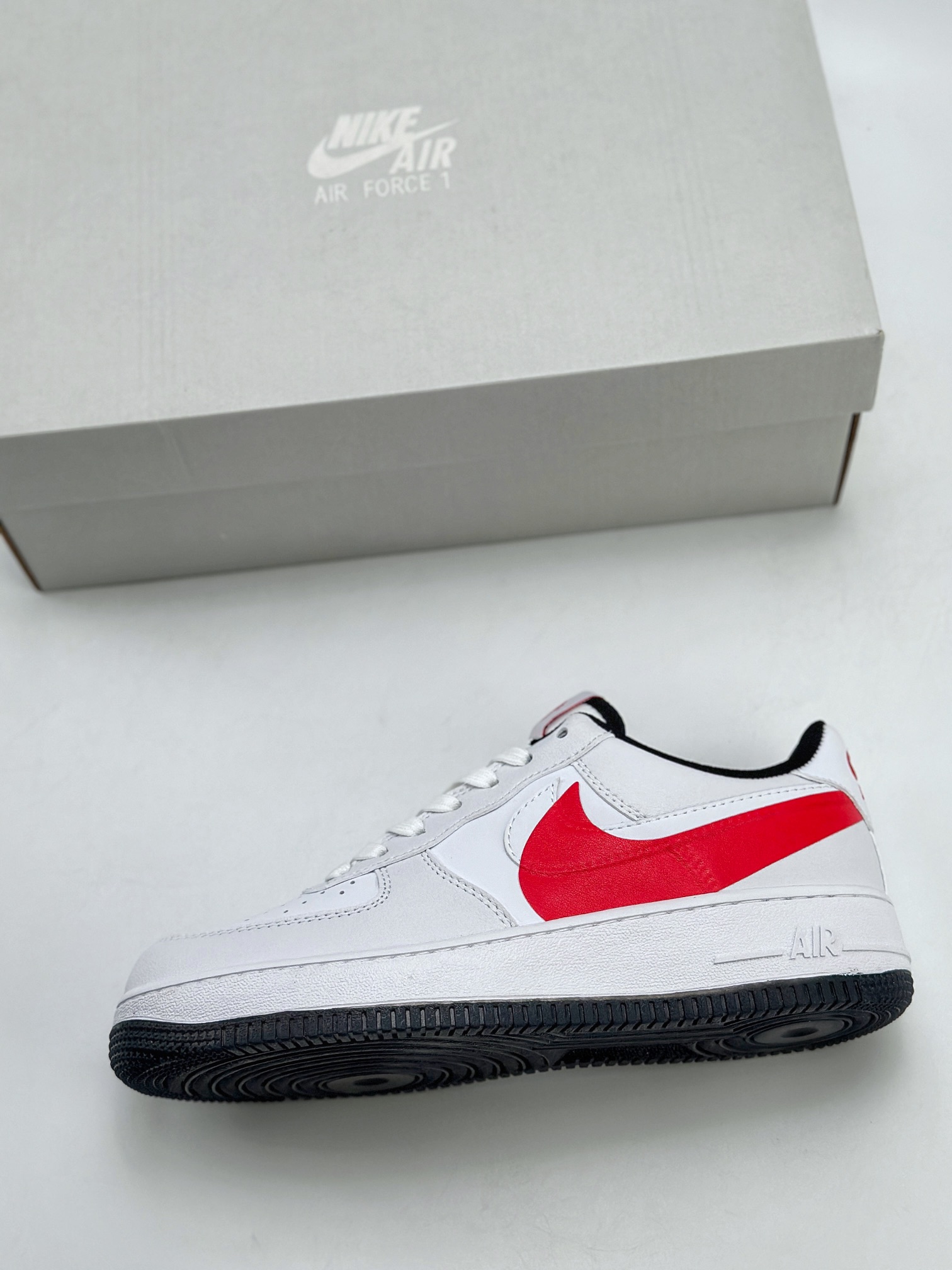 200 Nike Air Force 1 Low 07 白红 FQ4118-001