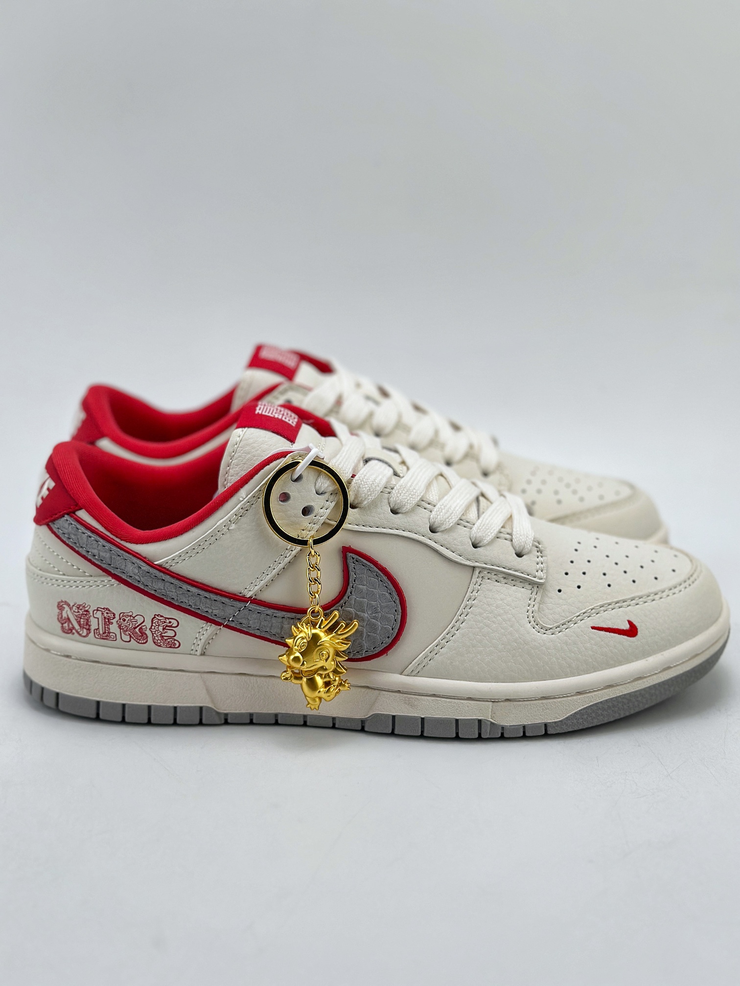 300 Nike SB Dunk Low CNY龙年限定 米灰勾龙吟 DQ1098-366