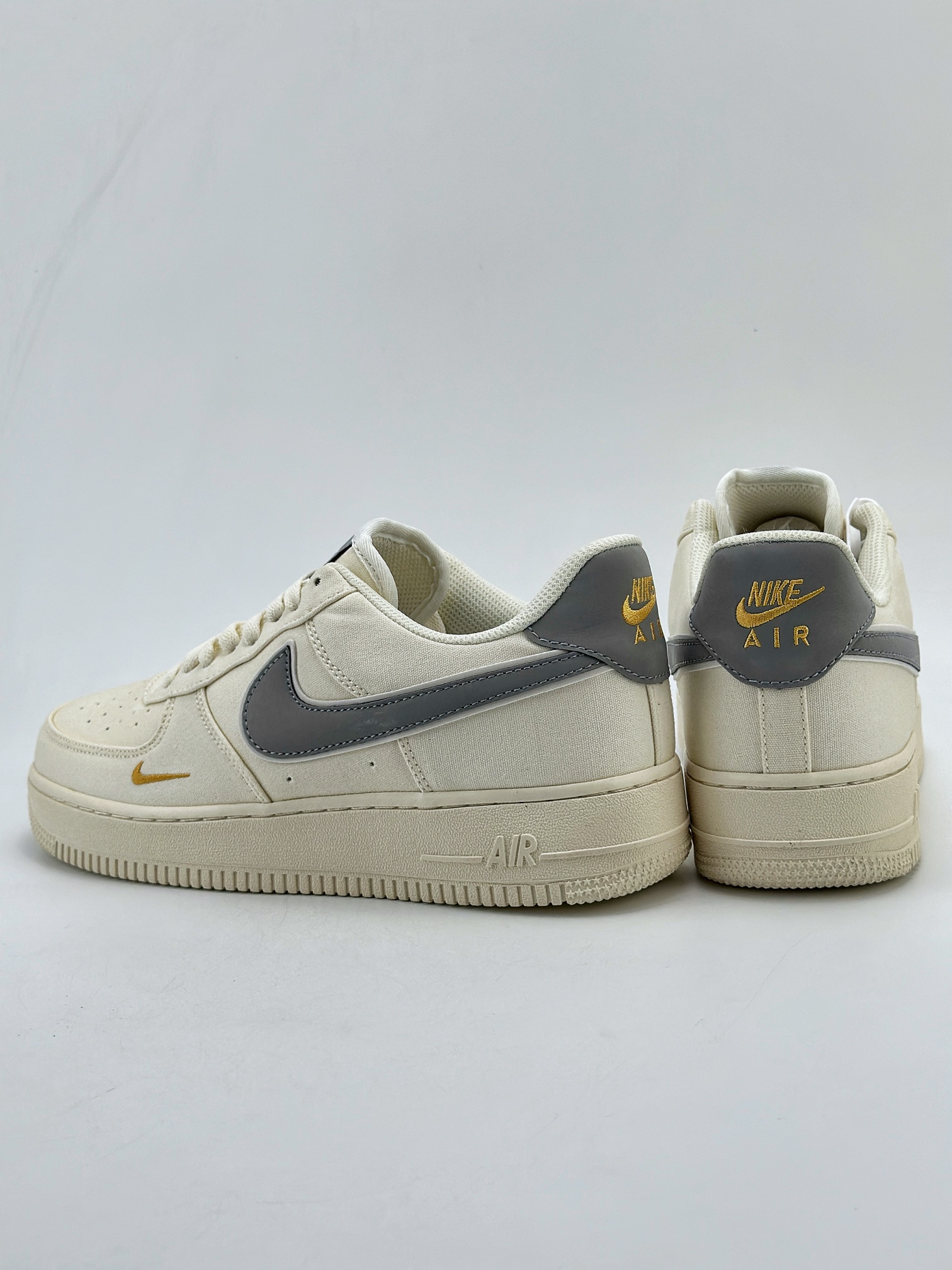 220 Nike Air Force 1 Low 07 帆布灰金小勾 MN5696-609