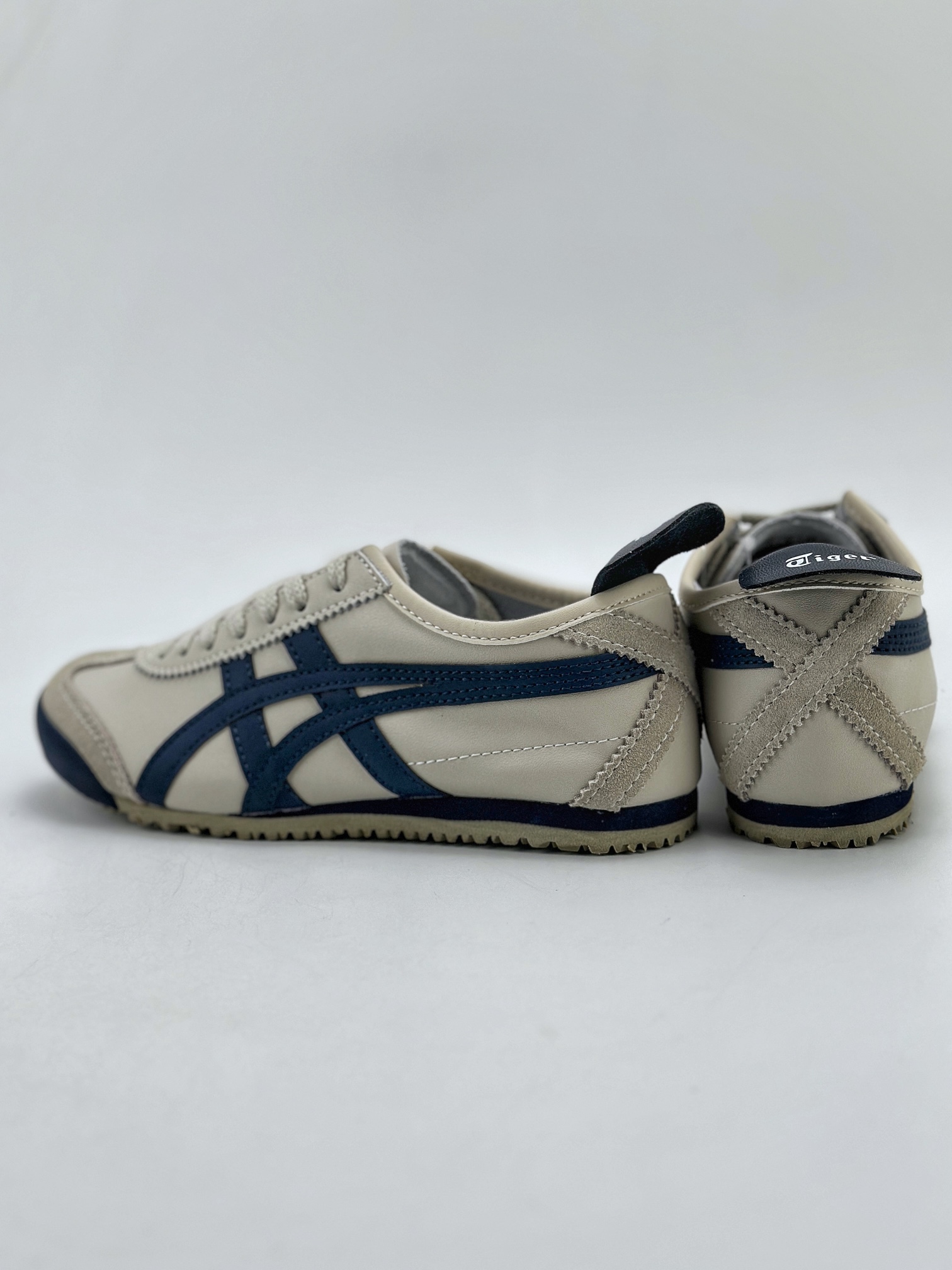 130 Onitsuka Tiger Mexico 66 Paraty 百搭单品 板鞋 DL408-1659