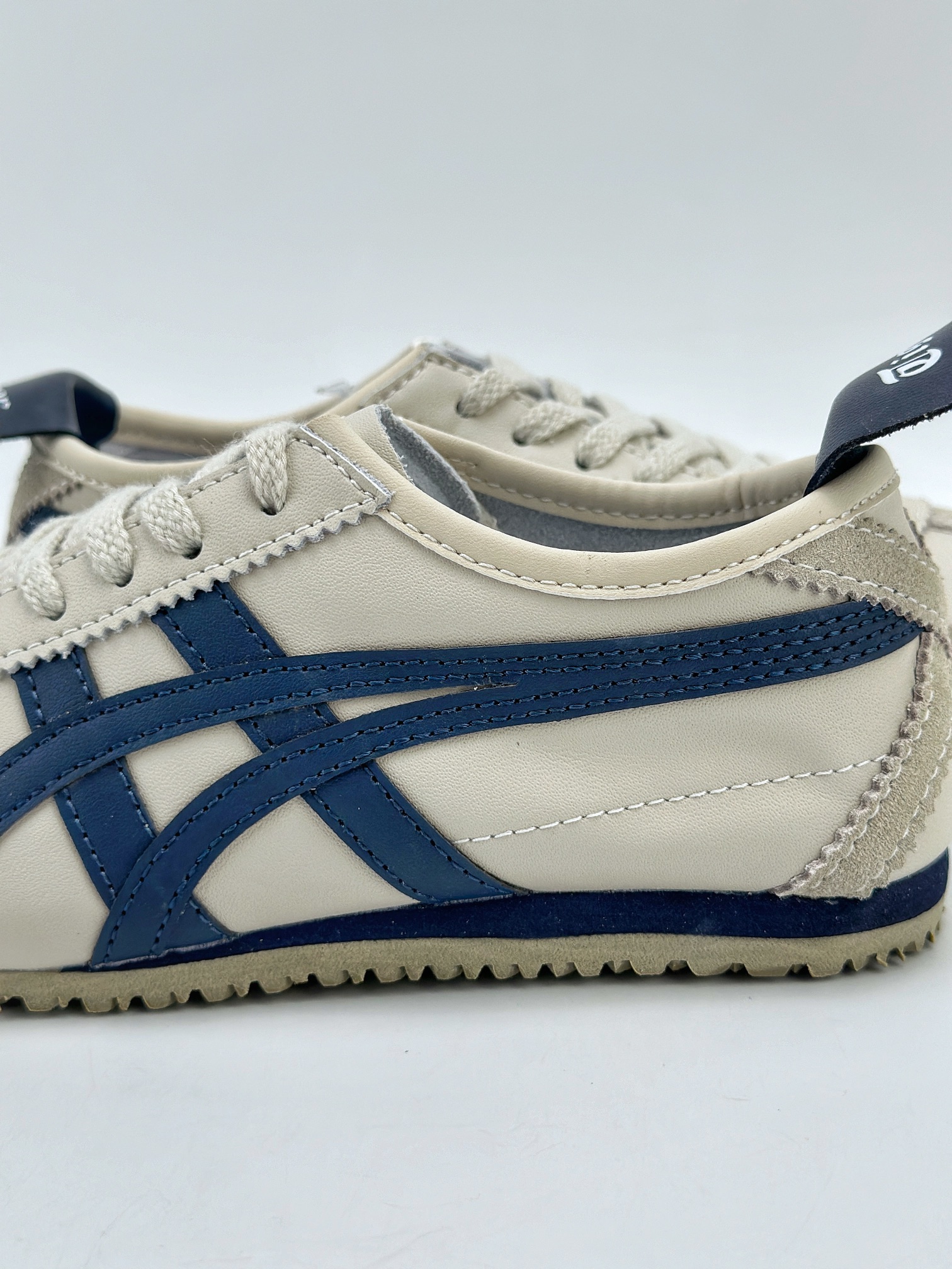 130 Onitsuka Tiger Mexico 66 Paraty 百搭单品 板鞋 DL408-1659