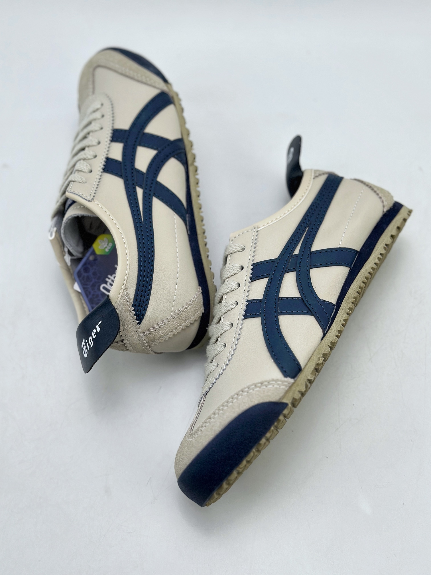 130 Onitsuka Tiger Mexico 66 Paraty 百搭单品 板鞋 DL408-1659