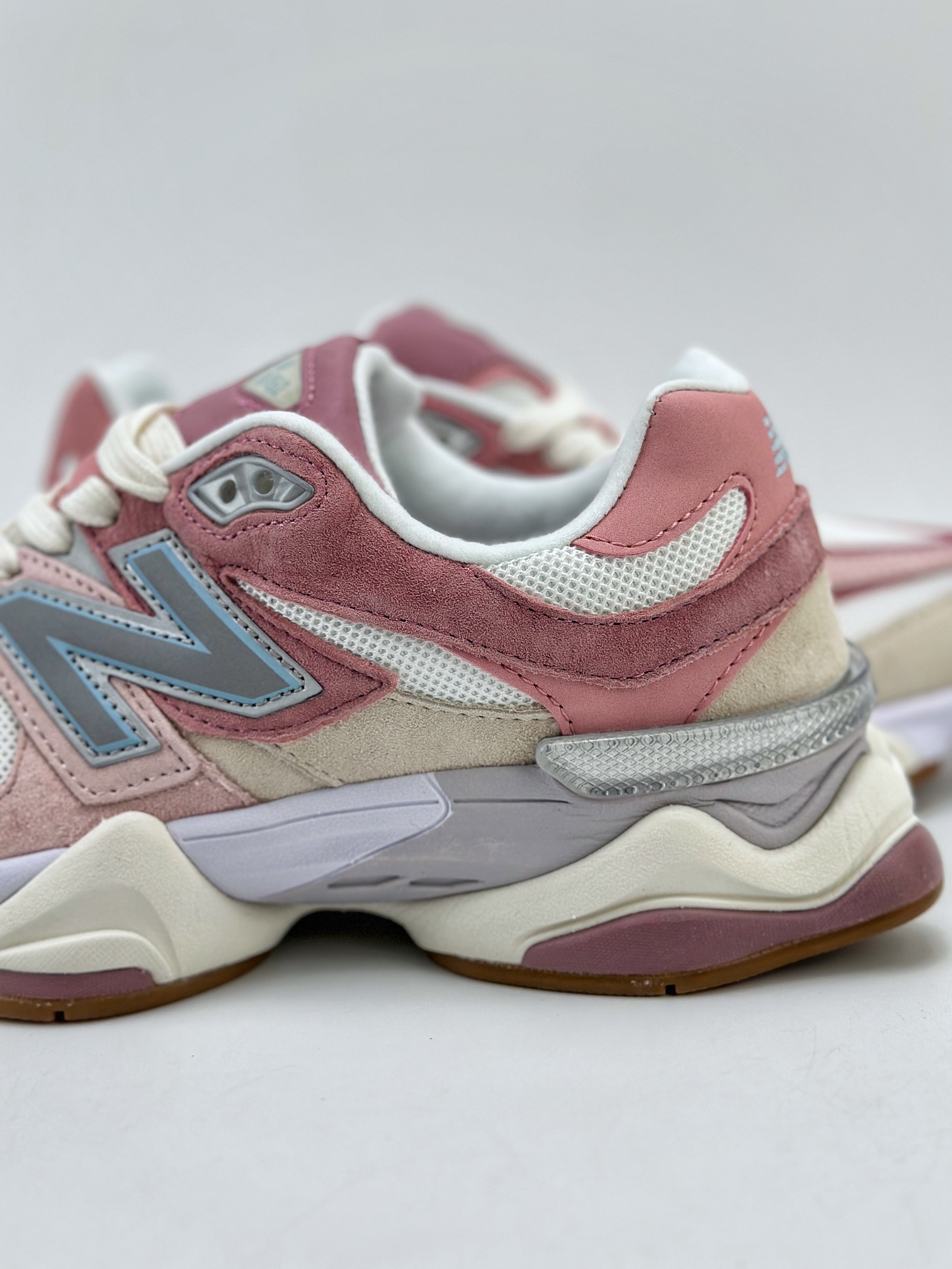 210 Joe Freshgoods x New Balance 版本 NB9060 联名款 复古休闲运动慢跑鞋  U9060FRL