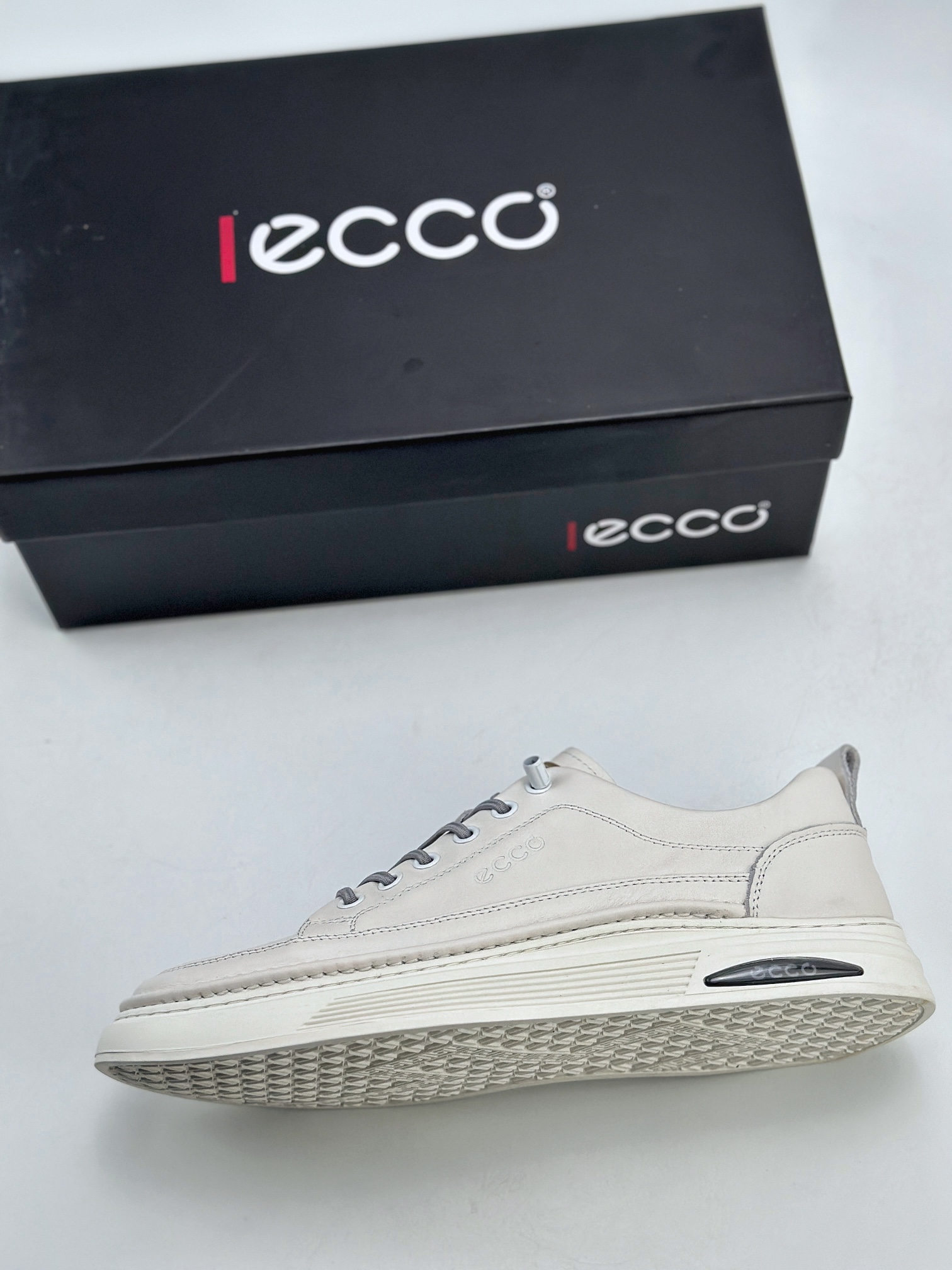 300 ECCO/爱步 运动跑鞋/休闲鞋 品质 钢印Logo 独家官网订制