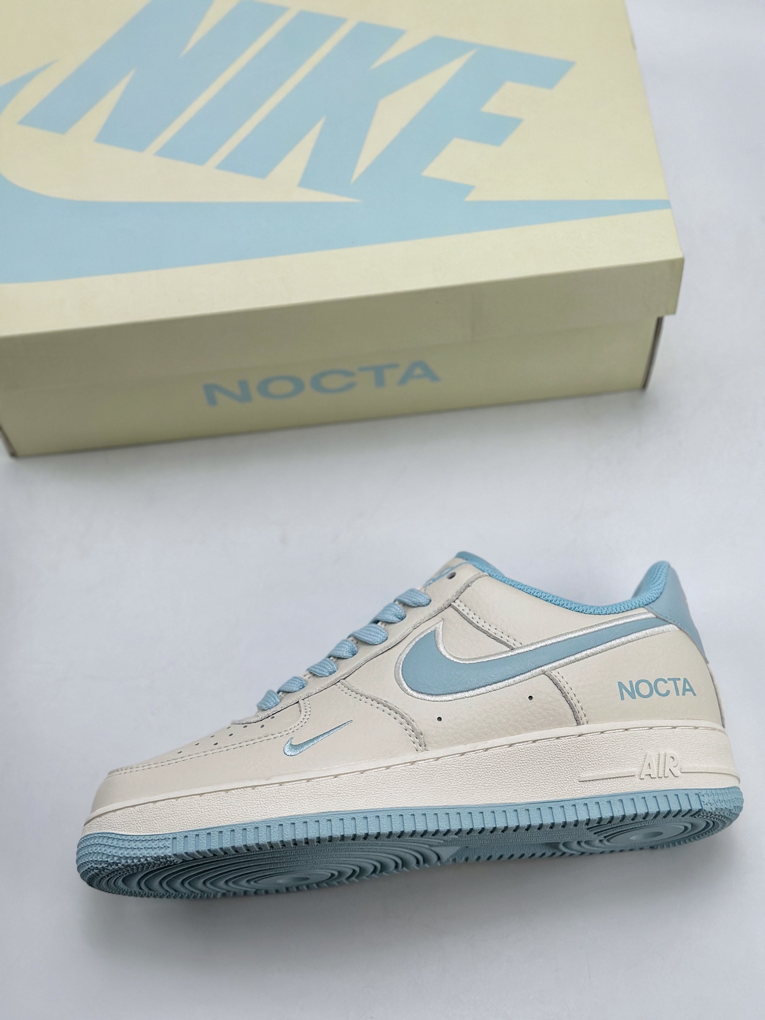 240 Nike Air Force 1 Low 07 x NOCTA 白蓝 NO0224-026