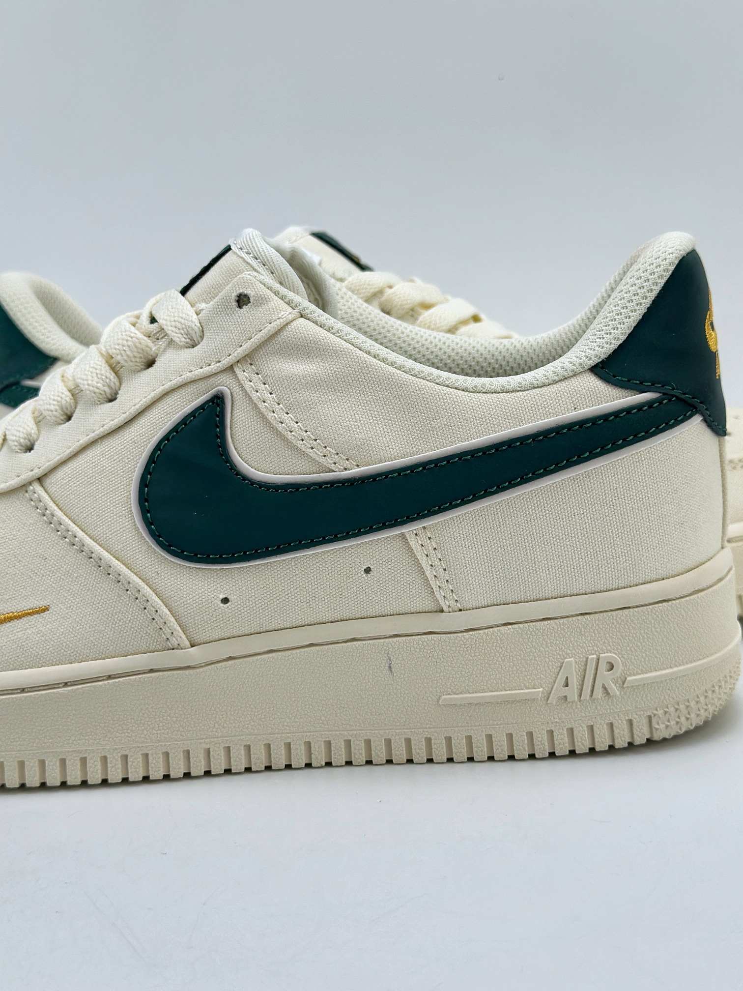 220 Nike Air Force 1 Low 07 帆布黑金小勾 MN5696-309