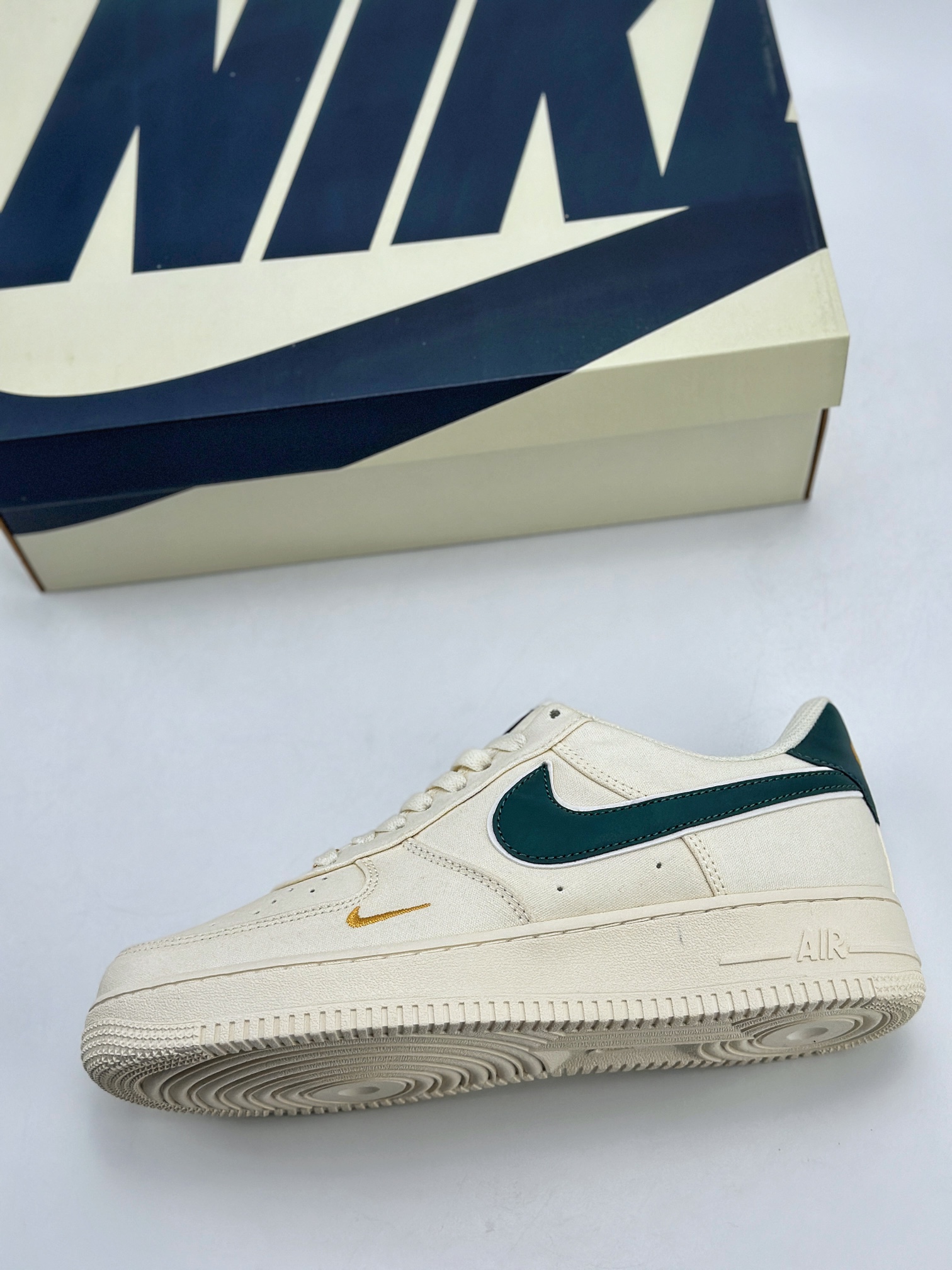 220 Nike Air Force 1 Low 07 帆布黑金小勾 MN5696-309