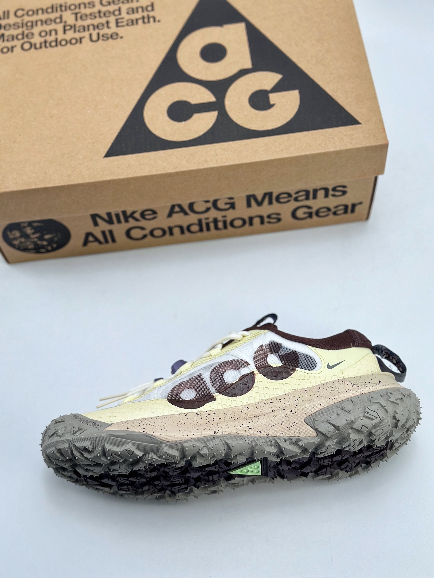 200 NK ACG MOUNTAIN FLY 2 LOW 外户登山列系越跑低帮休闲动运徒步鞋 FH5700-121