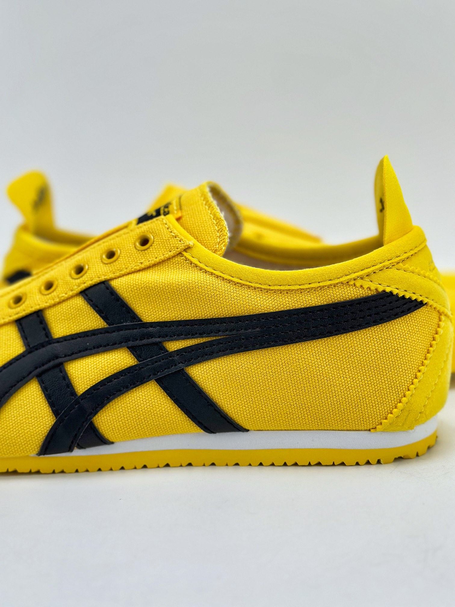 130 Onitsuka Tiger Mexico 66 Paraty 百搭单品 板鞋  1183A746-750