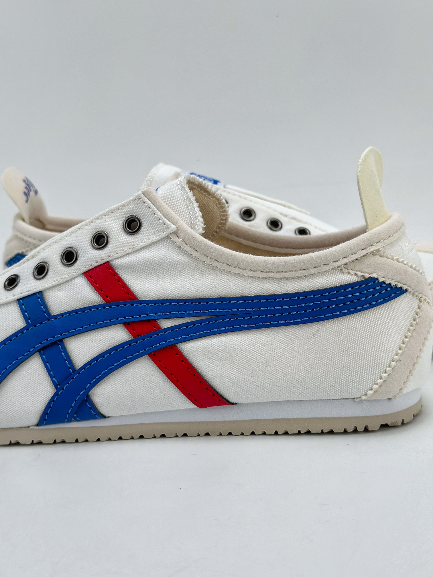 130 Onitsuka Tiger Mexico 66 Paraty 百搭单品 板鞋 D3K0N-0143