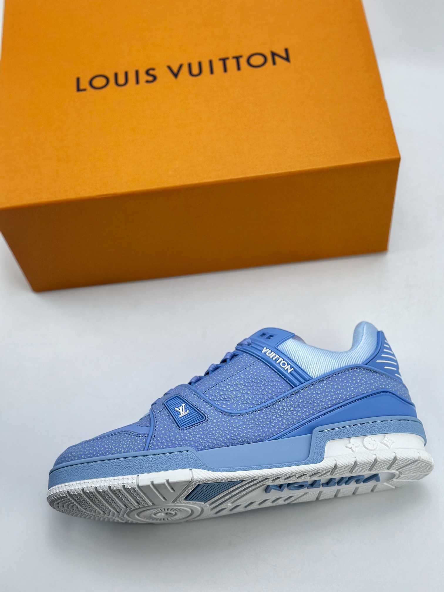 550 新货Louis Vuitton 路易威登 LV Trainer 低帮休闲板鞋