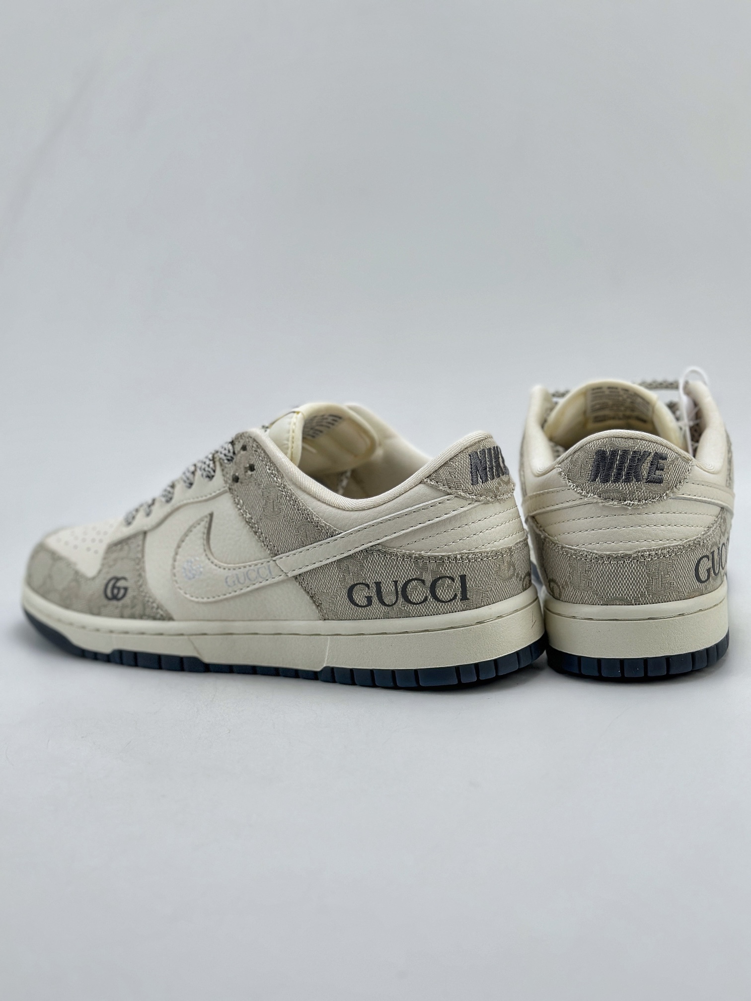 280 Nike SB Dunk Low x GUCCI 白灰 CF3688-003