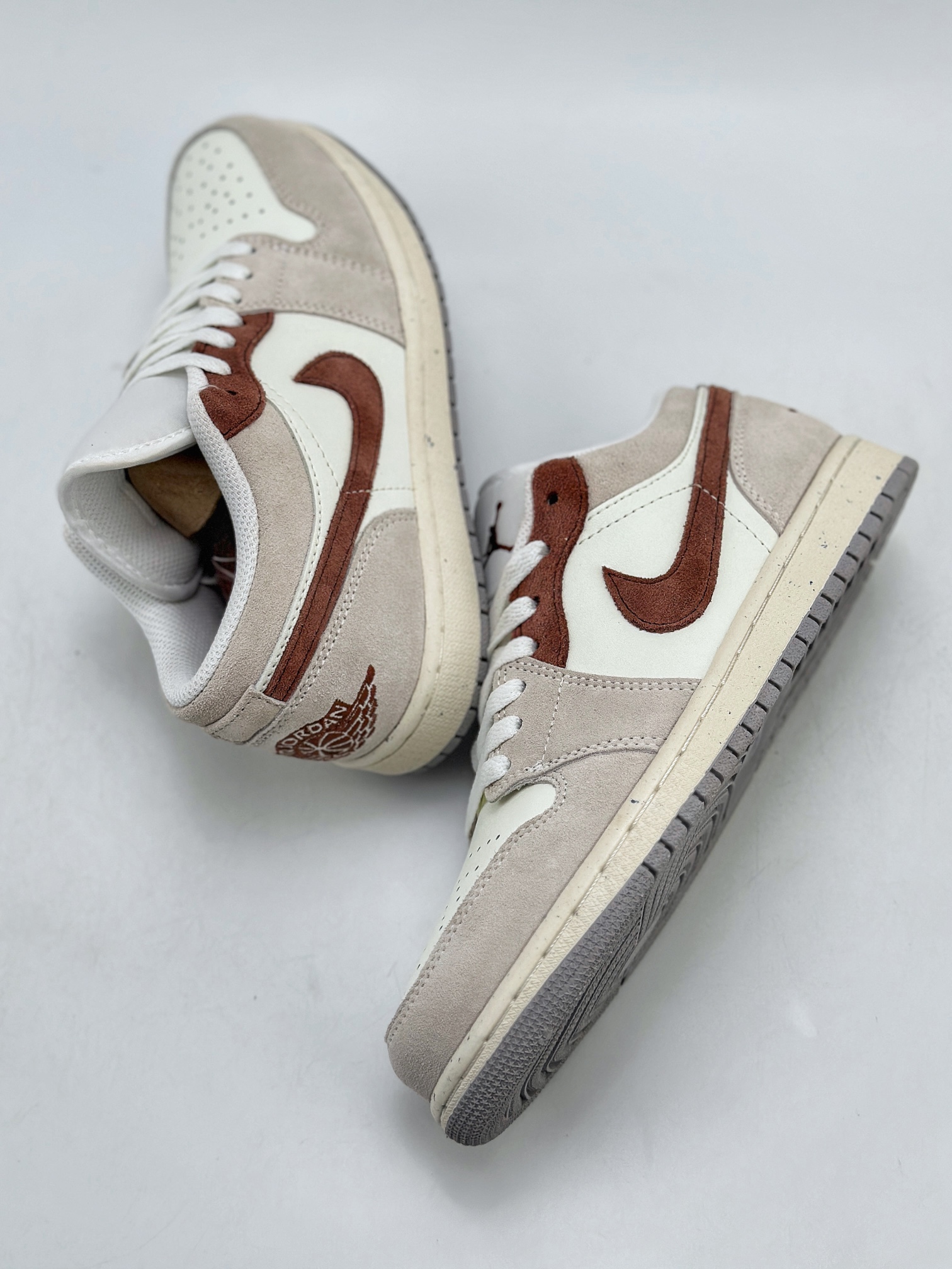 200 Air Jordan 1 Retro Low 红砖 米灰暗红 HF1567-200