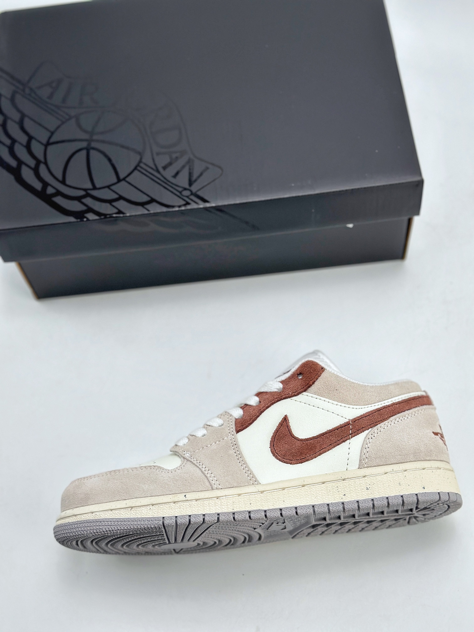 200 Air Jordan 1 Retro Low 红砖 米灰暗红 HF1567-200