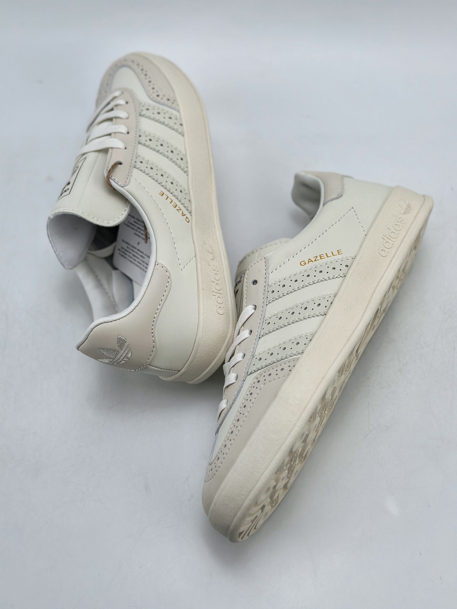 150 adidas Originals Gazelle INdoor 三叶草休闲防滑耐磨低帮板鞋 IE8407