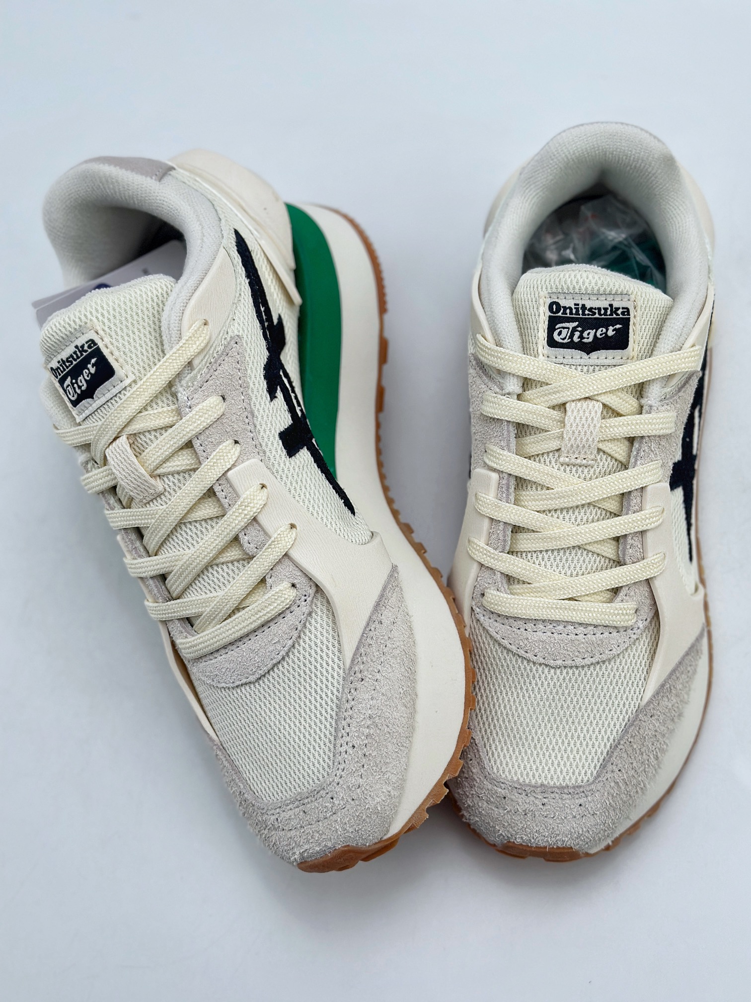 200 Asics Ointsuka Tiger Moage co 亚瑟士鬼冢虎复古经典跑鞋 1183B555-103