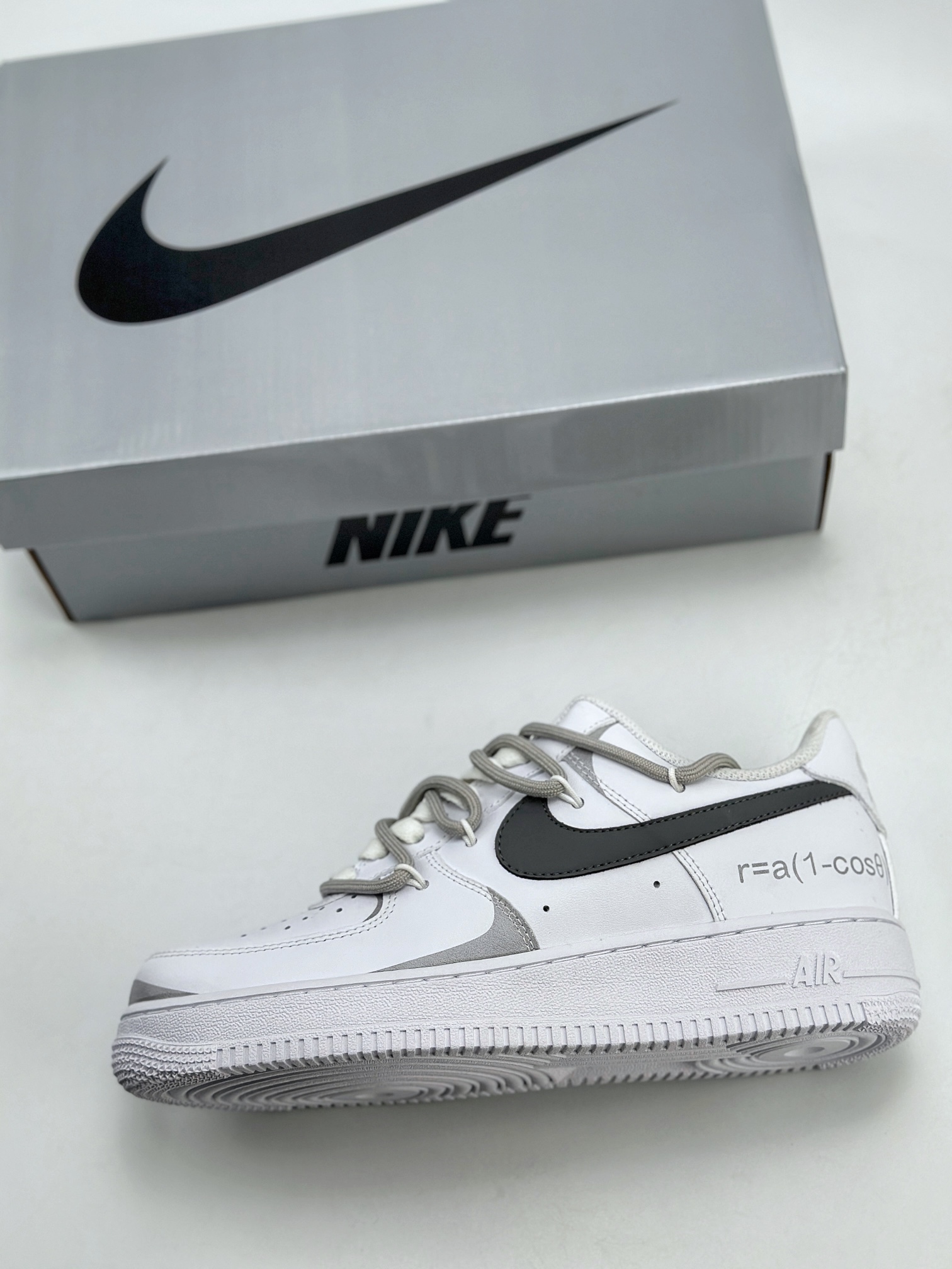 260 Nike Air Force 1 Low 07 开学季 学院风 函数涂鸦 灰白 ZH0316-017