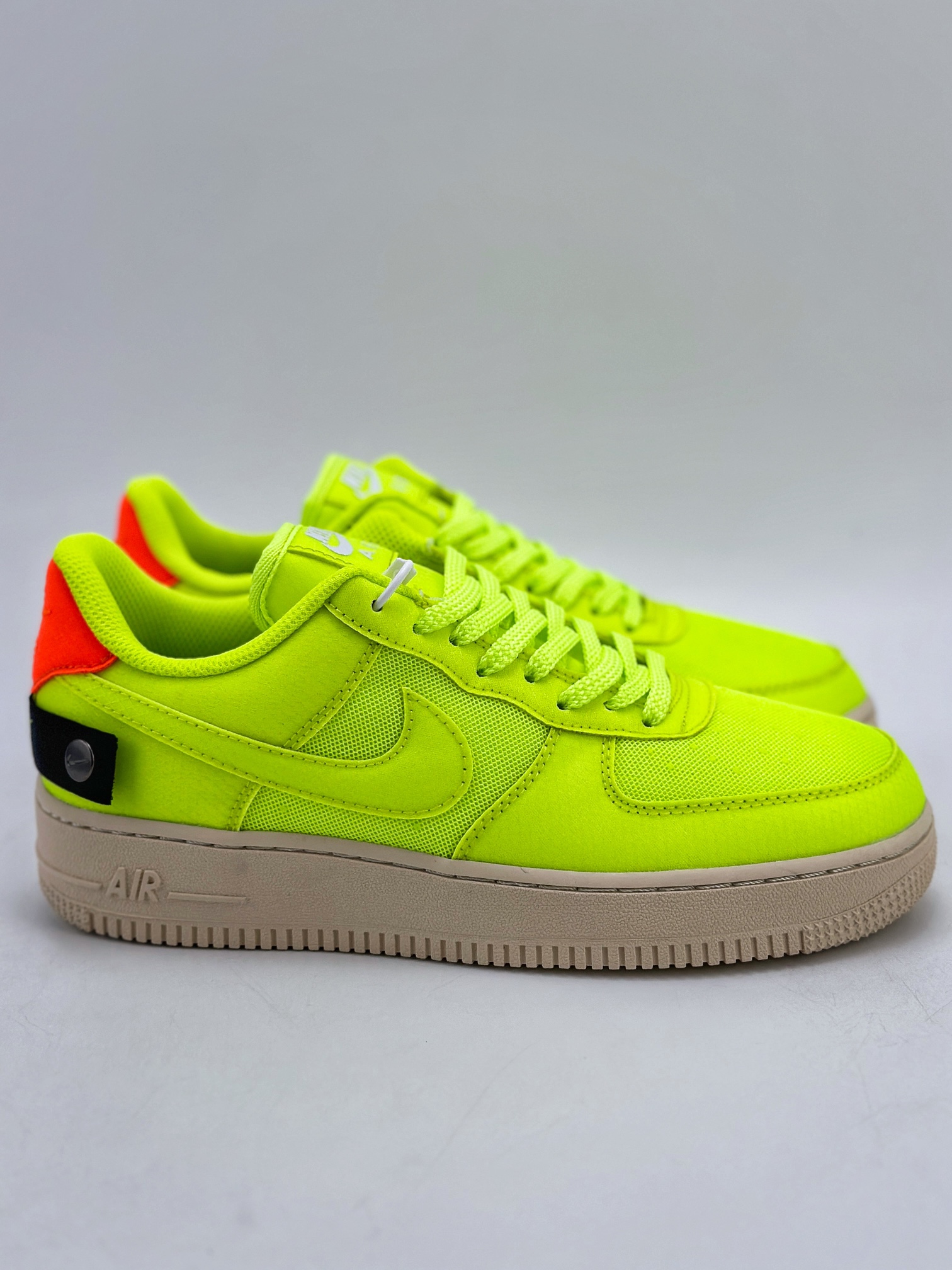 200 Nike Air Force 1 Low 07 荧光绿 AO4606-701