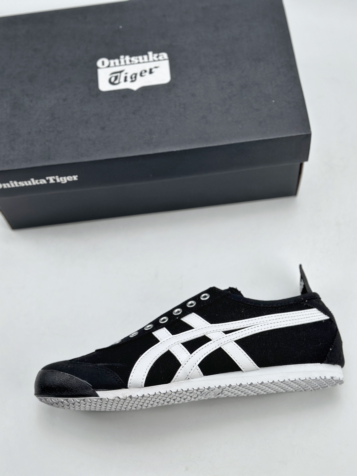 130 Onitsuka Tiger Mexico 66 Paraty 百搭单品板鞋 1183A746-001