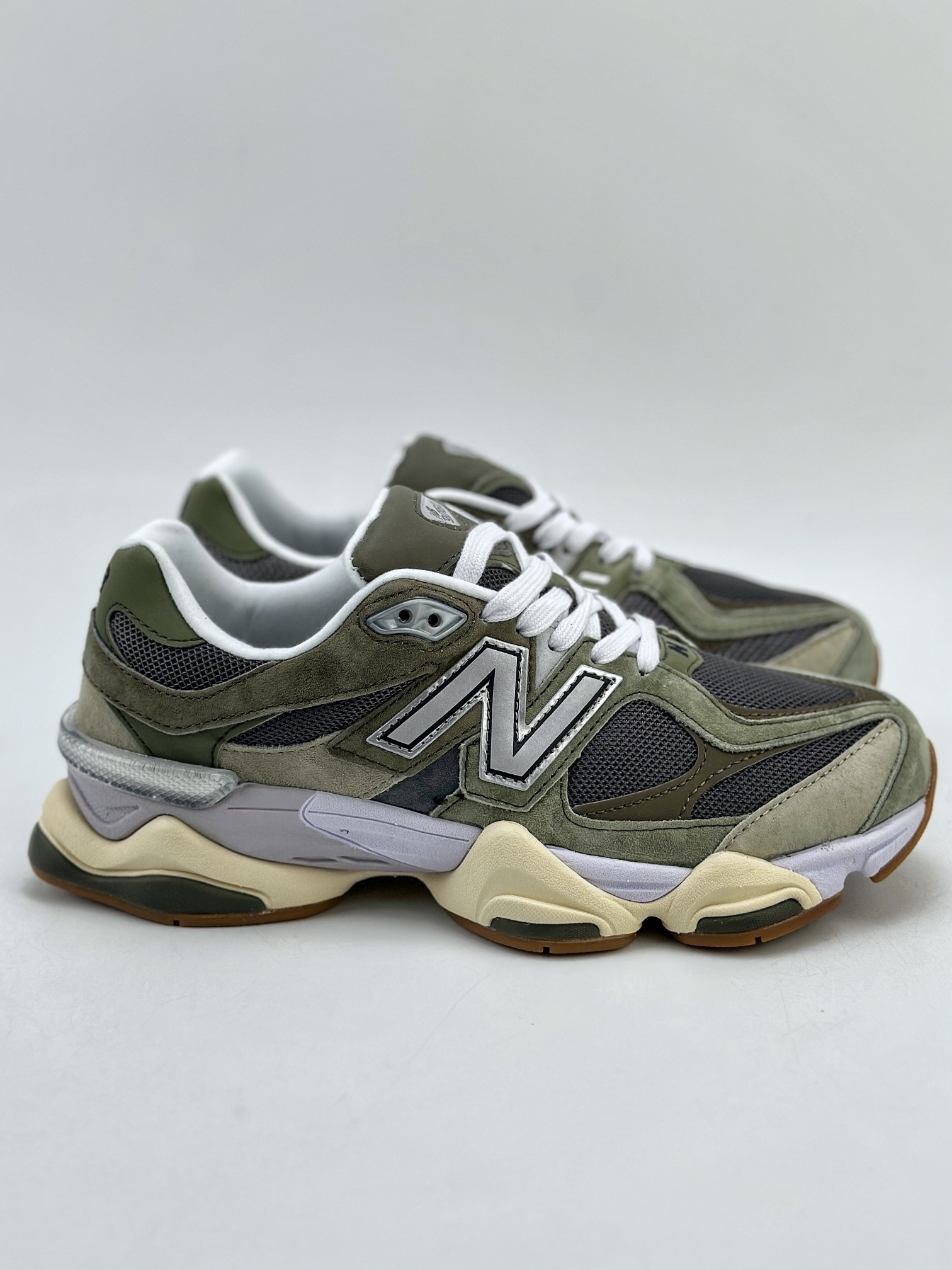 210 Joe Freshgoods x New Balance 版本 NB9060 联名款 复古休闲运动慢跑鞋 U9060FOC