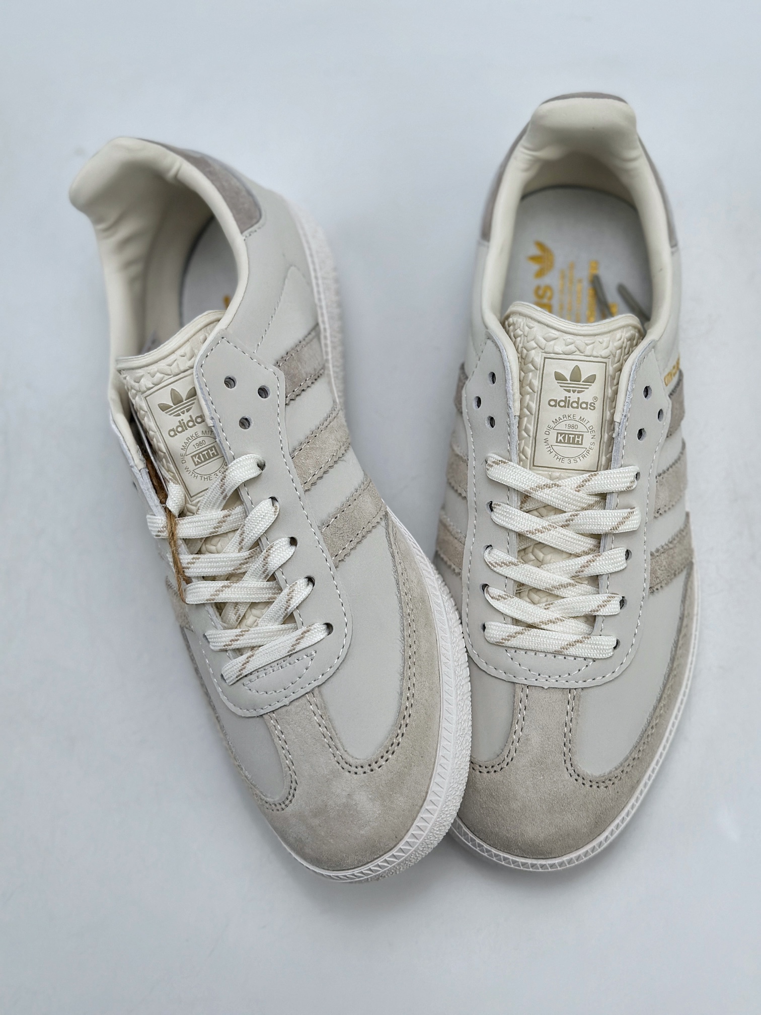 180 adidas Originals Gazelle INdoor x KITH 白灰 三叶草休闲防滑耐磨低帮板鞋 IH0090