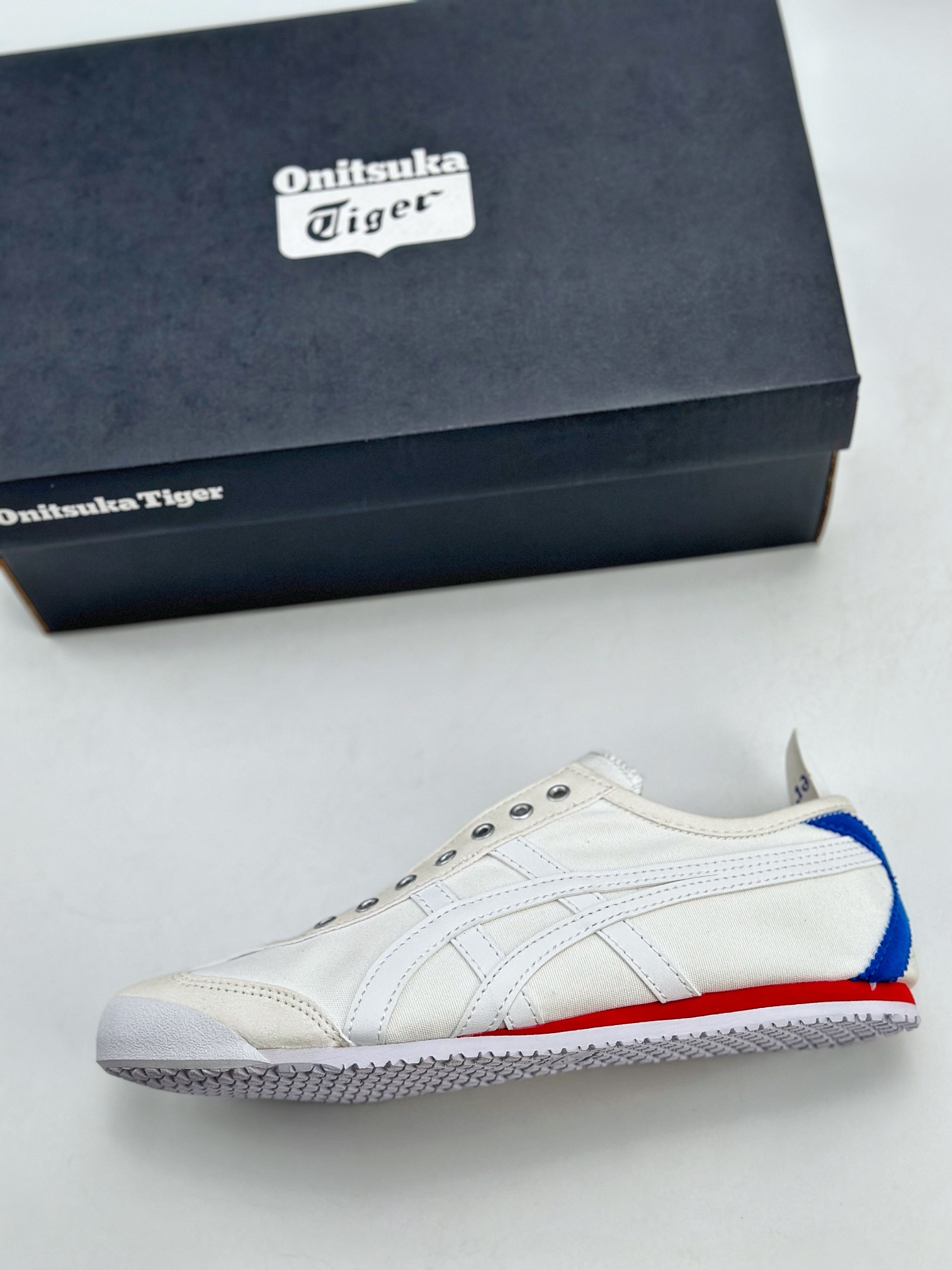 130 Onitsuka Tiger Mexico 66 Paraty 百搭单品 板鞋  D3K0N-100