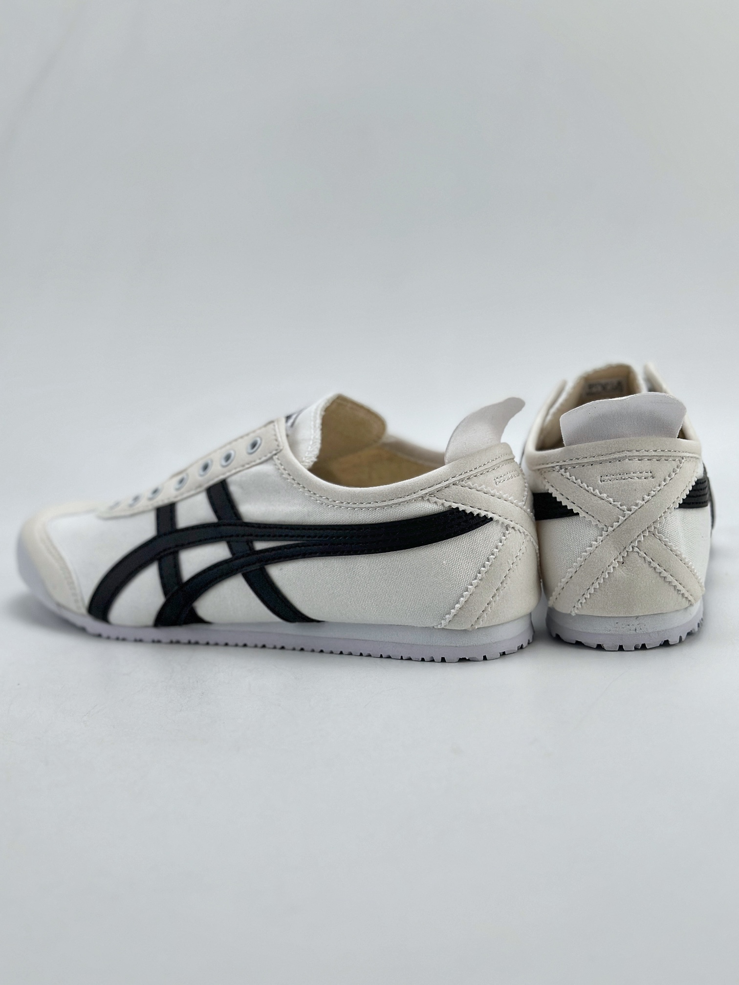 130 Onitsuka Tiger Mexico 66 Paraty 百搭单品 板鞋  D342Q-0190