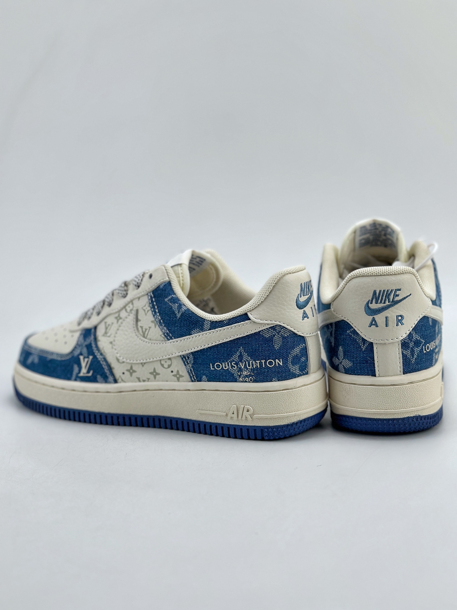 200 Nike Air Force 1 Low 07 x Louis Vuitton 白蓝牛仔 DD8686-400