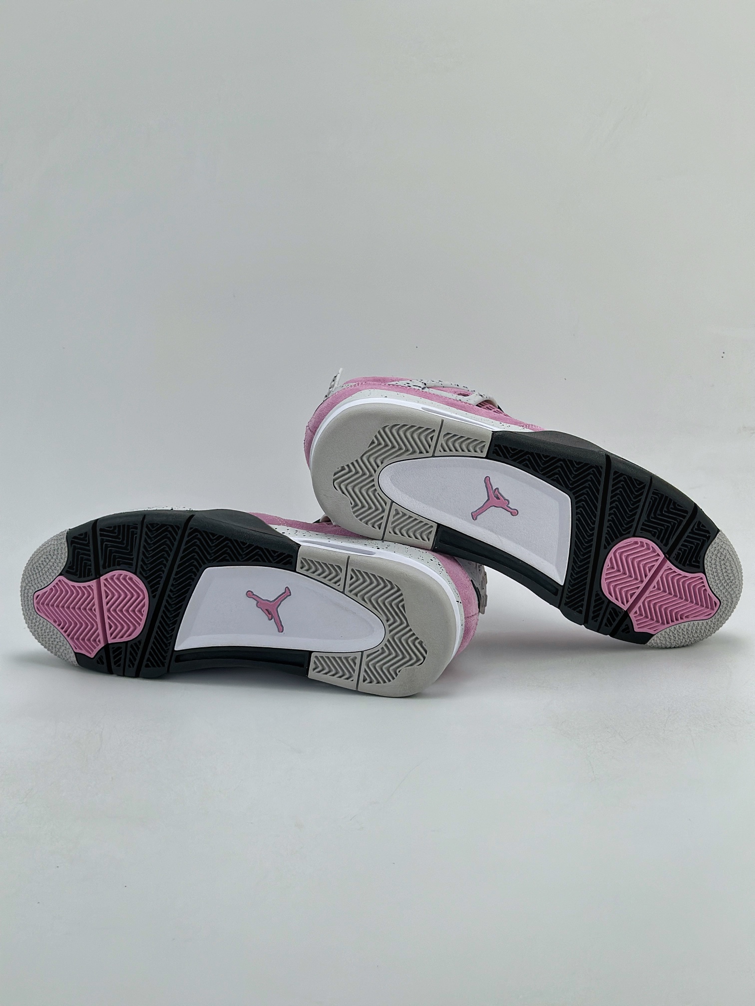 Nike Air Jordan 4 Retro Jordan 4th Generation ”Orchid” Re-engraved Pink and Black AQ9129-501
