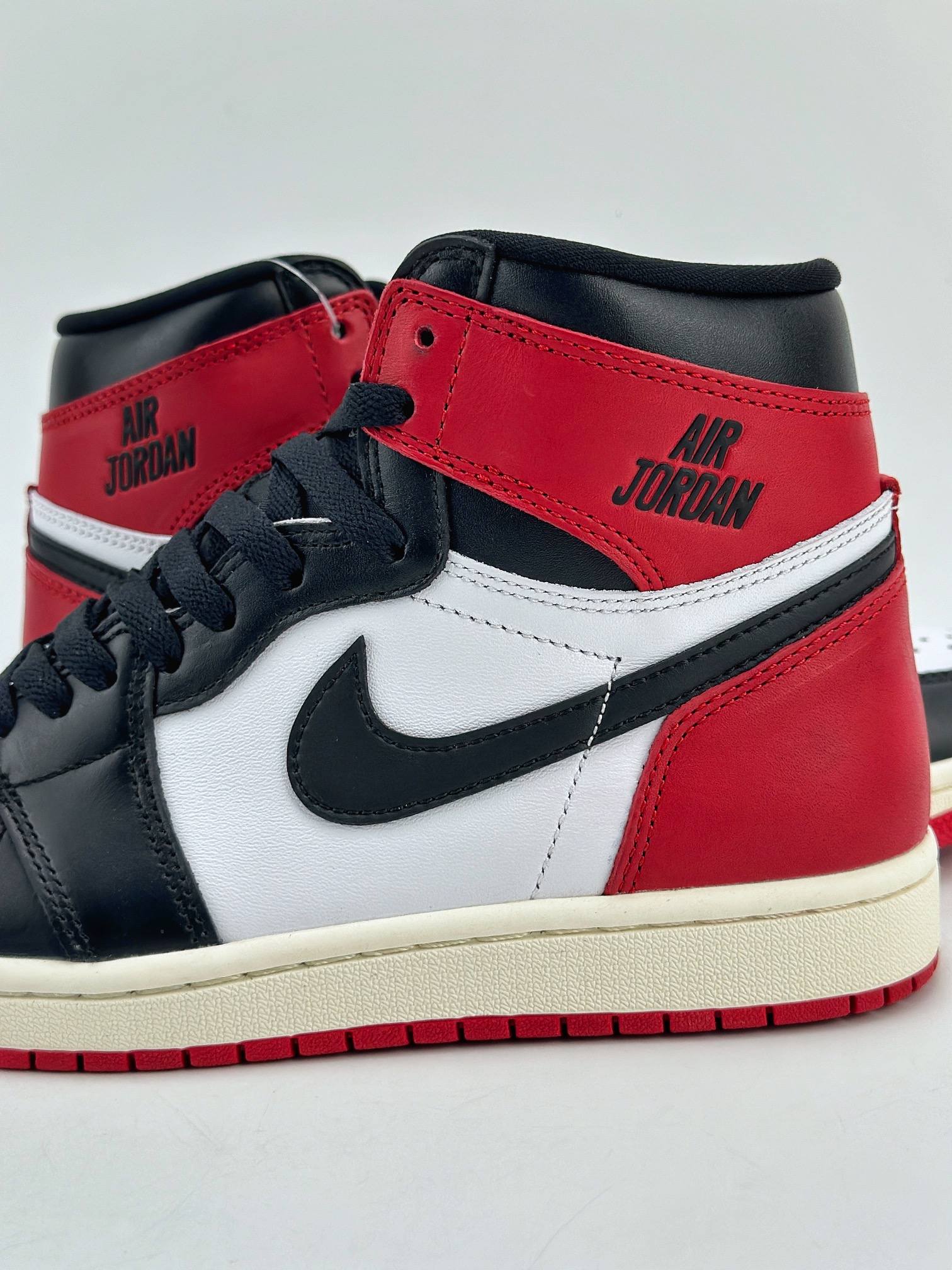 Air Jordan 1 Retro High OG ”Black Toe Reimagined” White, Black and Red DZ5485-106
