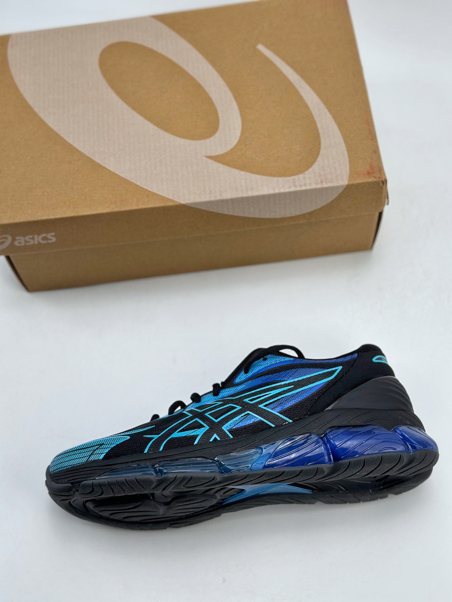 240 Asics Gel-Quantum 360 VII 亚瑟士运动透气专业跑鞋  1203A305-003