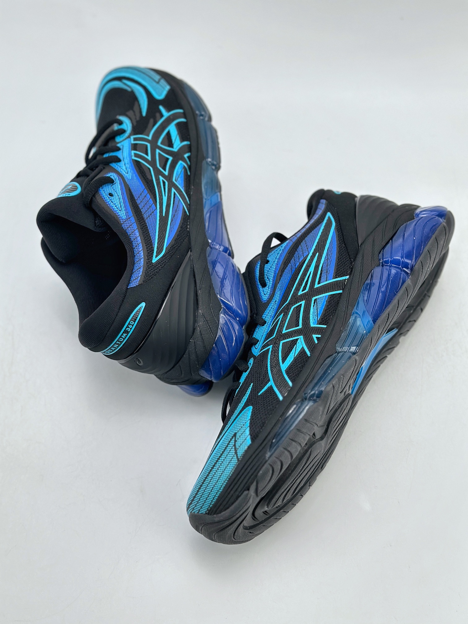 240 Asics Gel-Quantum 360 VII 亚瑟士运动透气专业跑鞋  1203A305-003