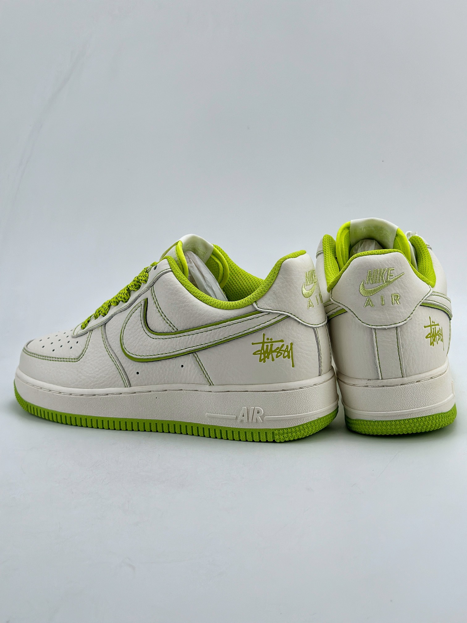 Nike Air Force 1 Low 07 x Stussy White Green Star UN1635-888