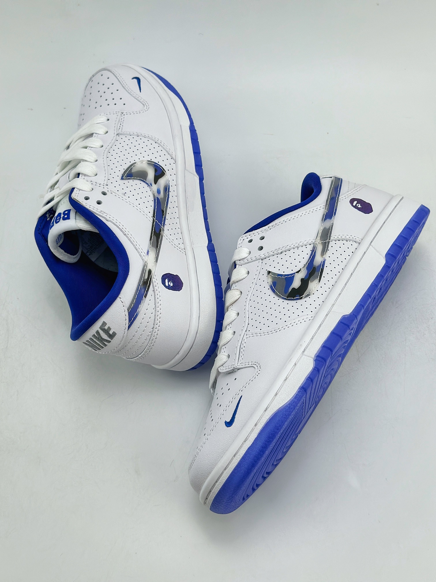 Nike SB Dunk Low x BAPE White Blue Camouflage Hook JH8039-934