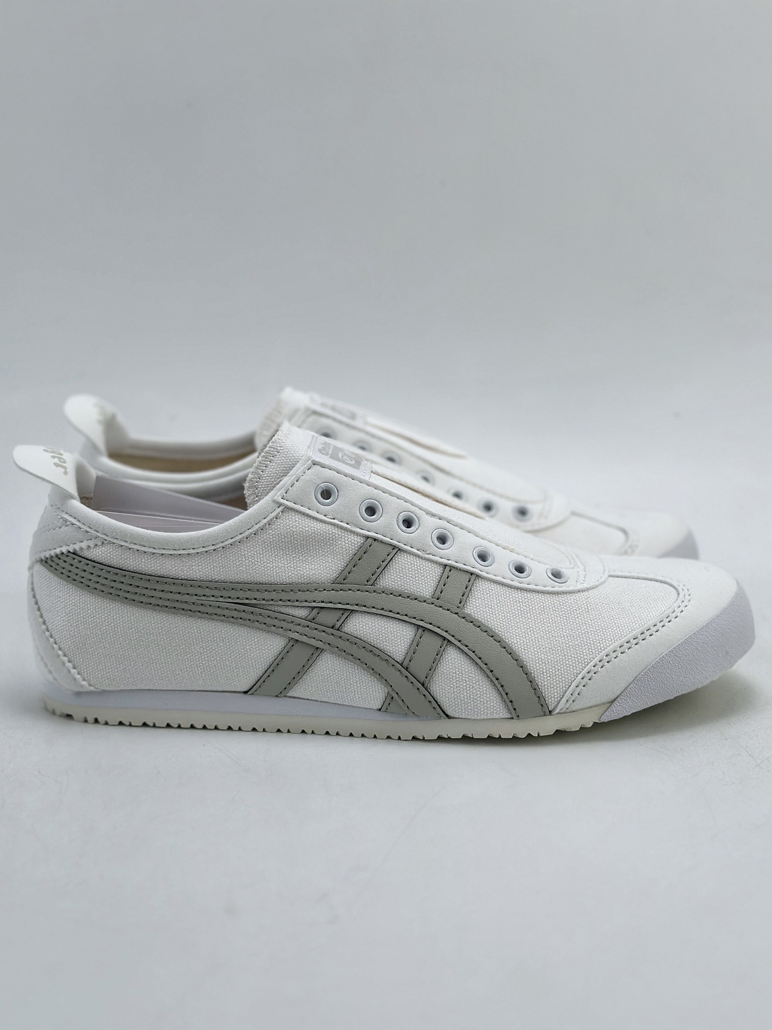 130 Onitsuka Tiger Mexico 66 Paraty 百搭单品 板鞋 1183A360-103