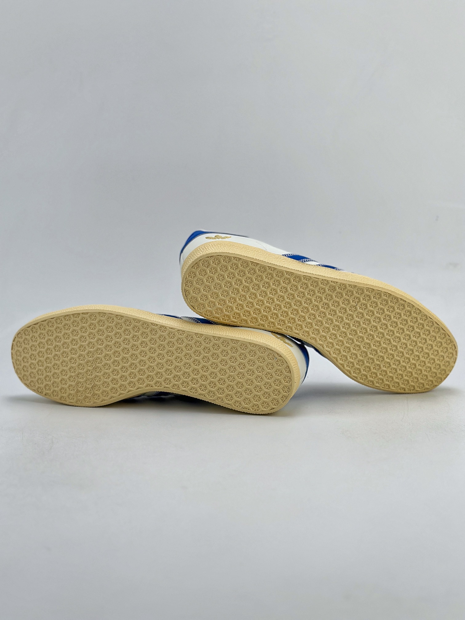 adidas Originals Gazelle INdoor clover casual non-slip wear-resistant low-top sneakers IF4599