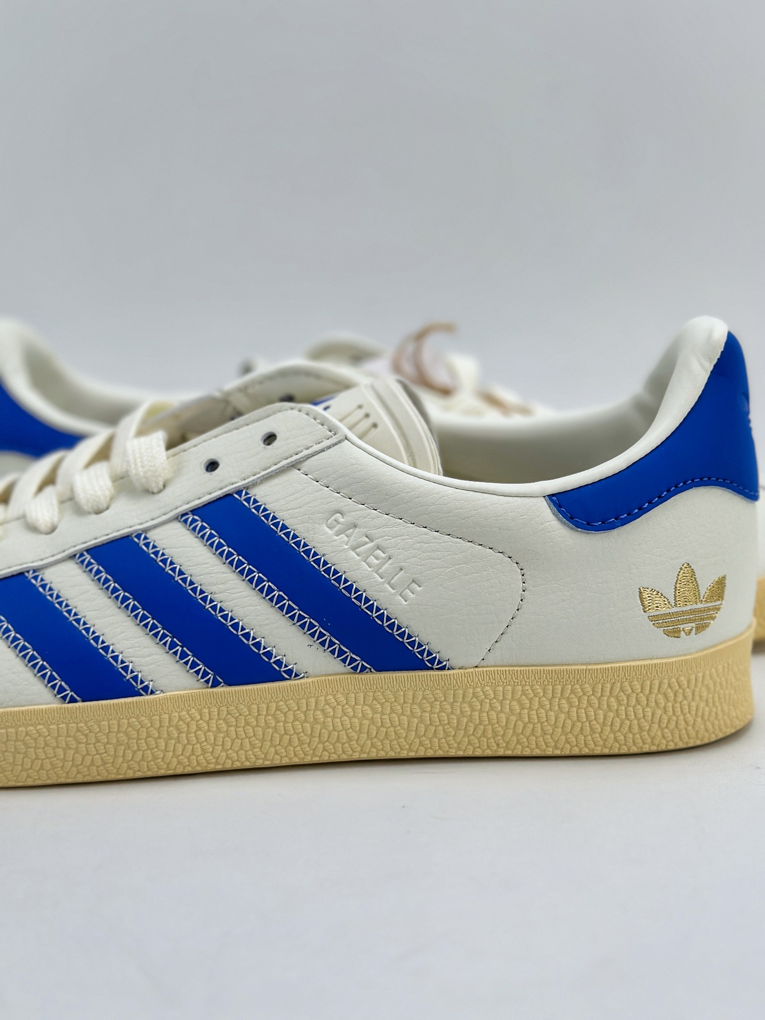 adidas Originals Gazelle INdoor clover casual non-slip wear-resistant low-top sneakers IF4599