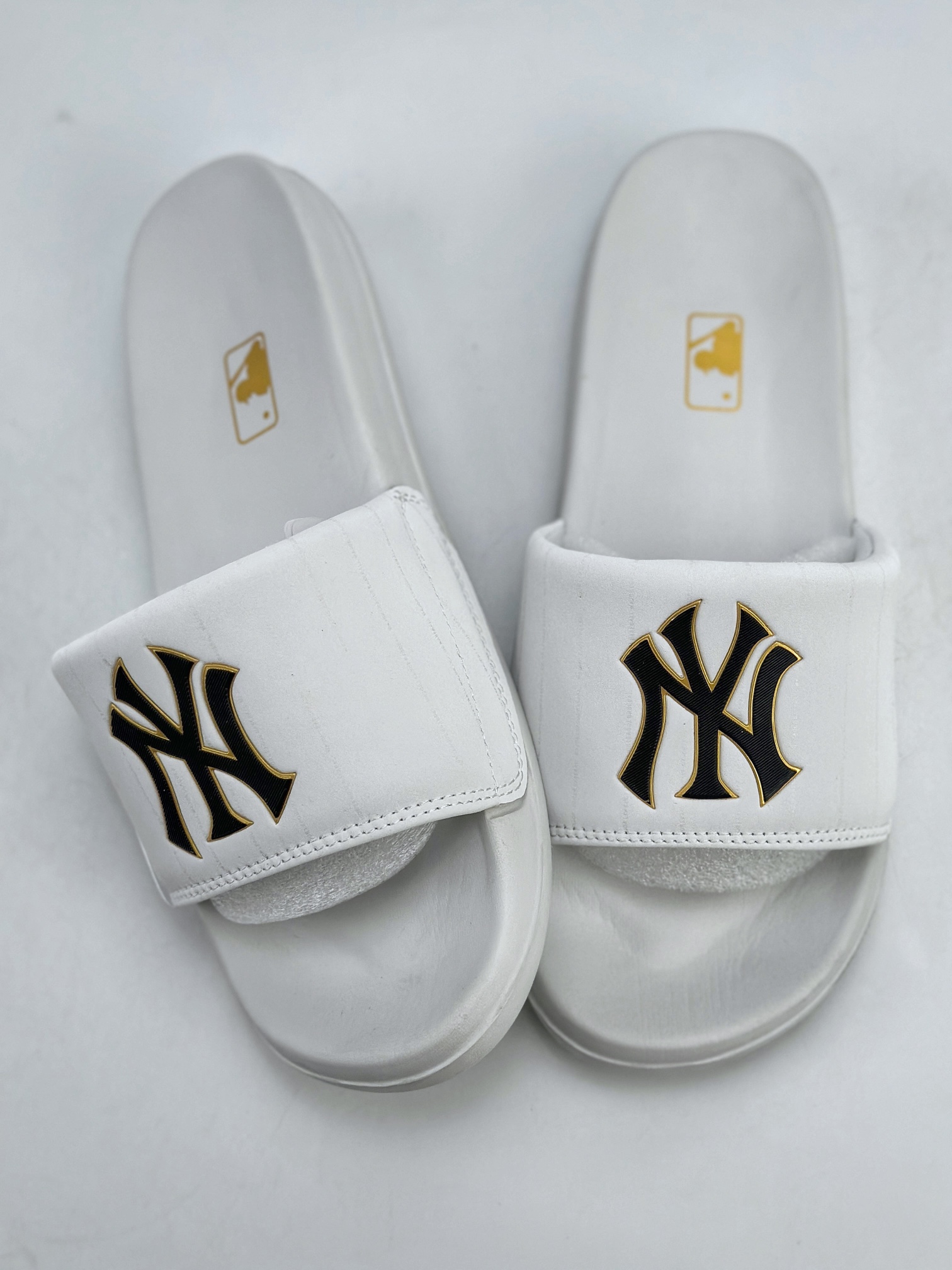 Y American Yankees x MLB Chunky Runner Basic MLB versatile trendy couple slippers