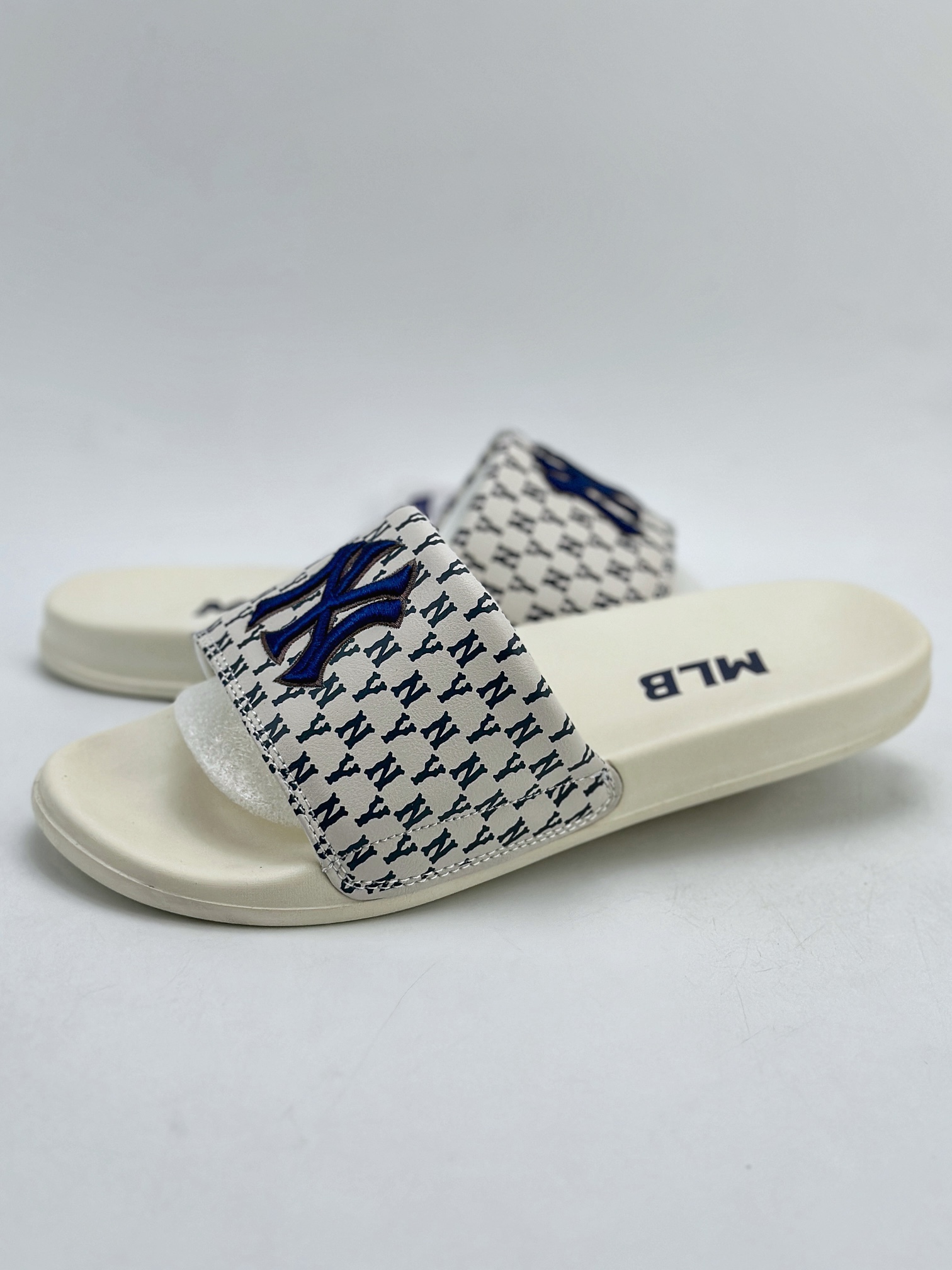 Y American Yankees x MLB Chunky Runner Basic Collection MLB versatile trendy couple slippers