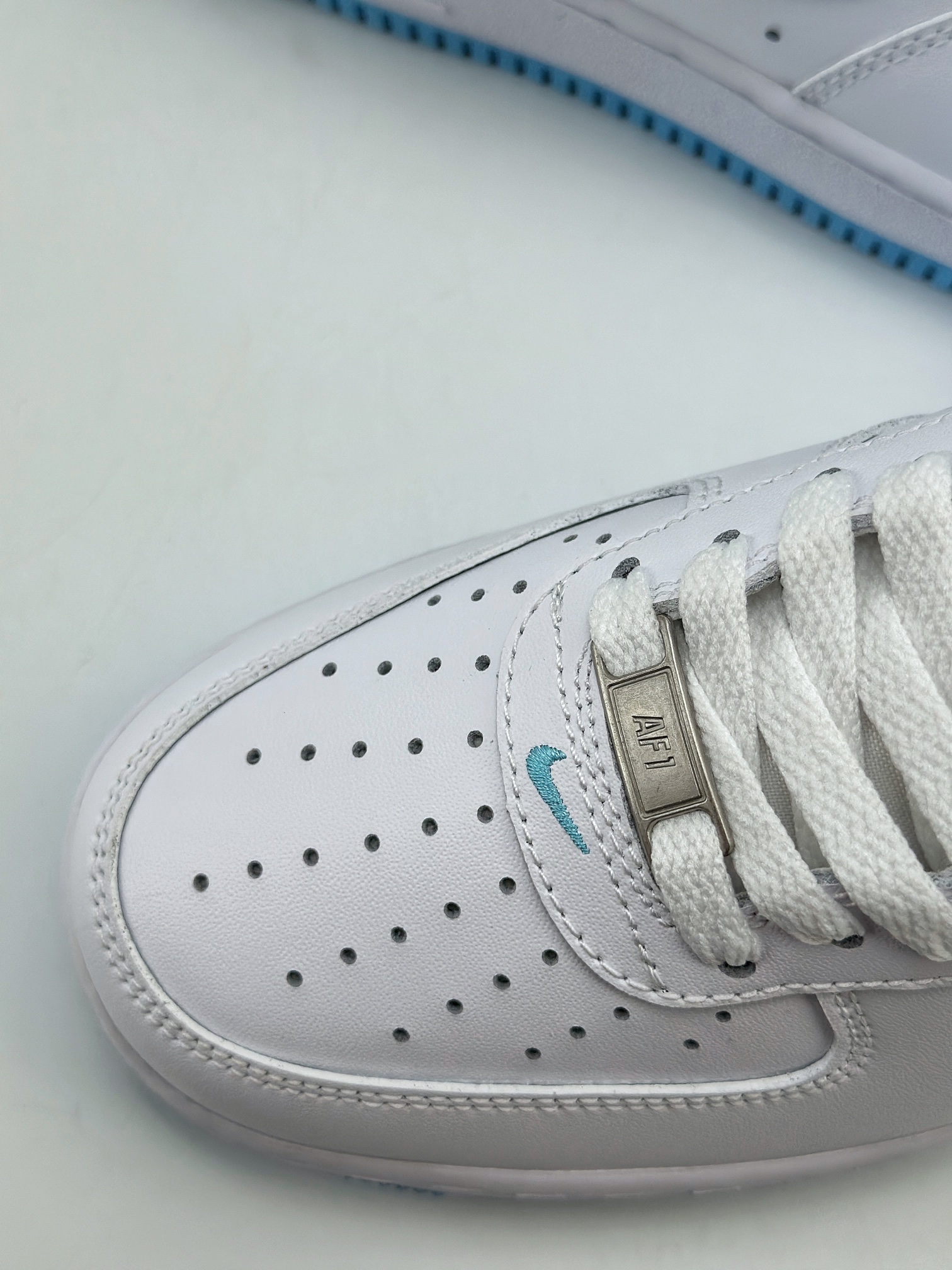 200 Nike Air Force 1 Low 07 ”University Blue” 白蓝 FQ4296-100