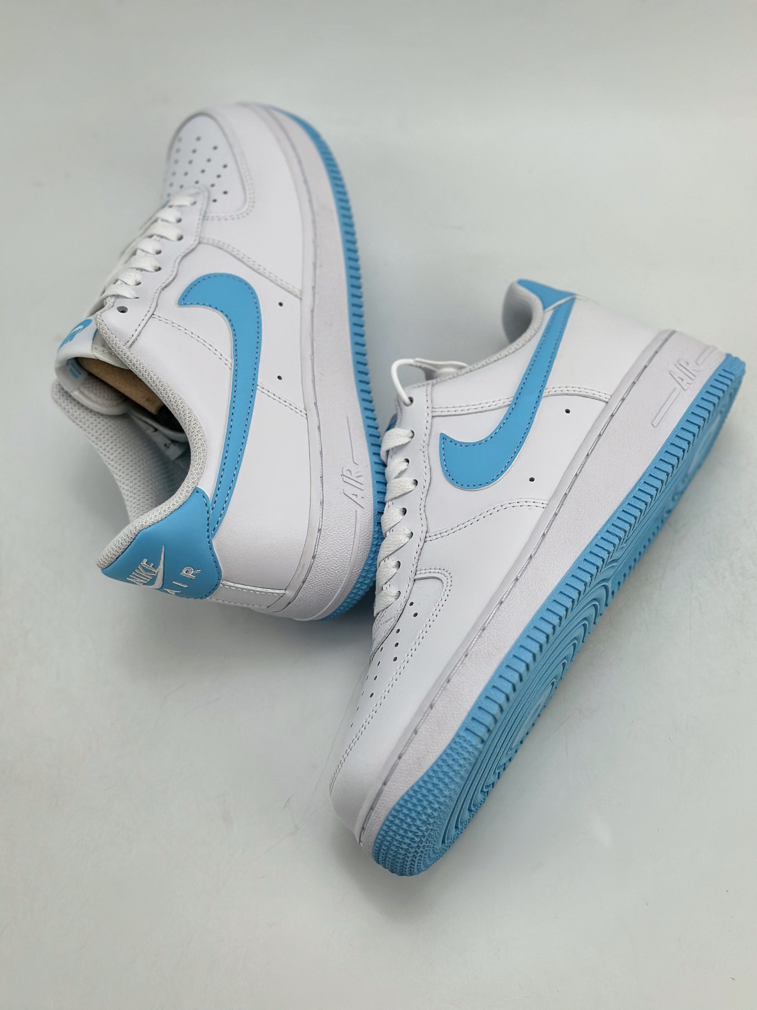 200 Nike Air Force 1 Low 07 ”University Blue” 白蓝 FQ4296-100