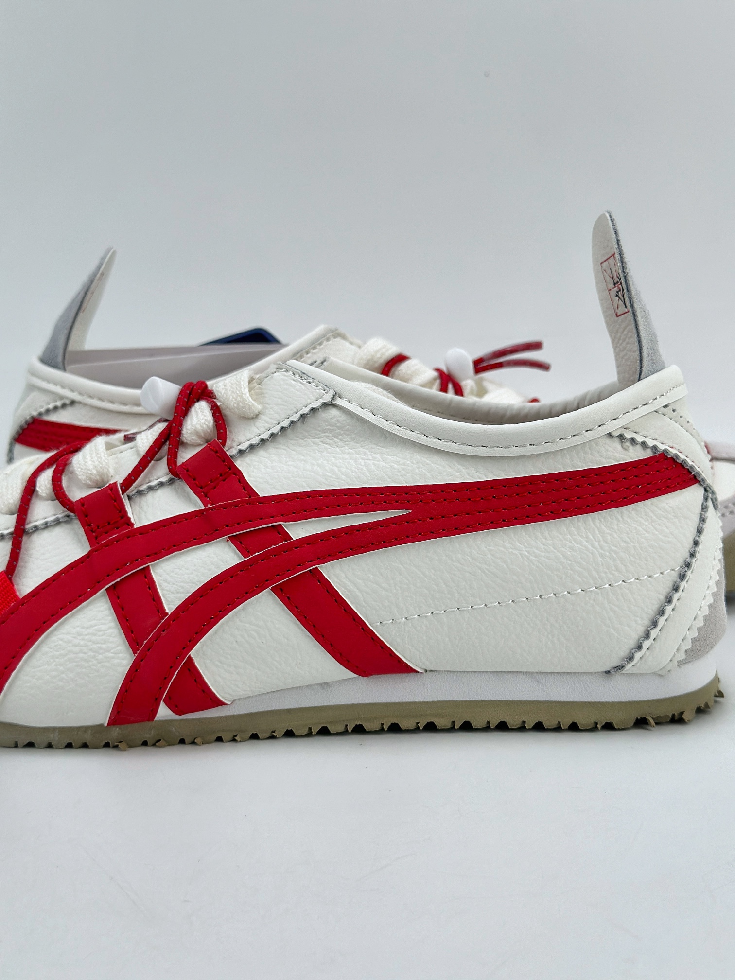 140 Onitsuka Tiger Mexico 66 Paraty 百搭单品 板鞋 1183C216-100