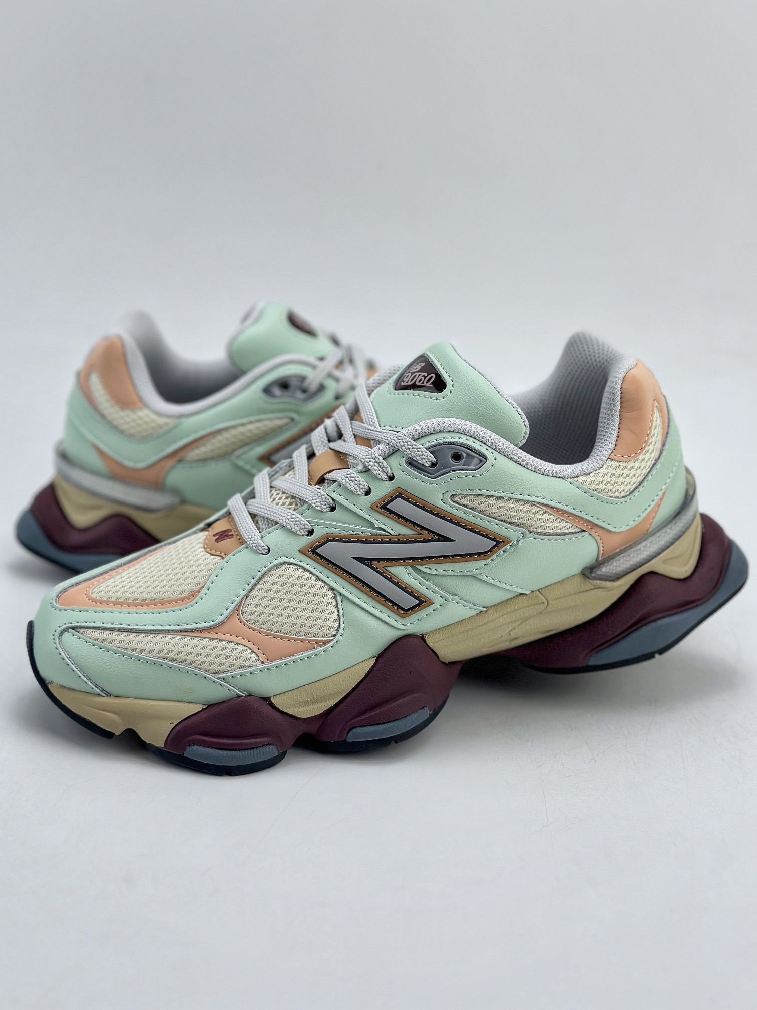 210 Joe Freshgoods x New Balance 版本 NB9060 联名款 复古休闲运动慢跑鞋 U9060GCA