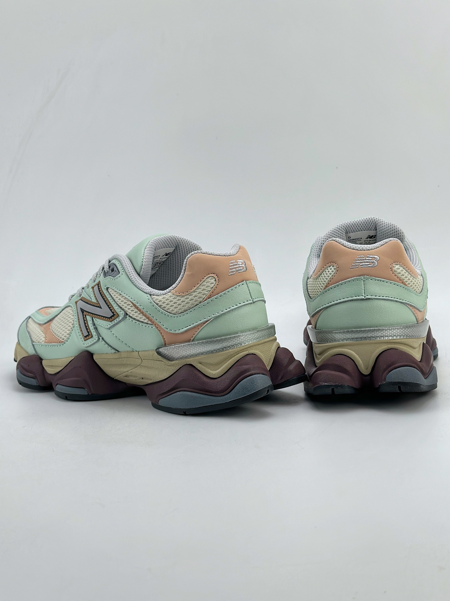 210 Joe Freshgoods x New Balance 版本 NB9060 联名款 复古休闲运动慢跑鞋 U9060GCA