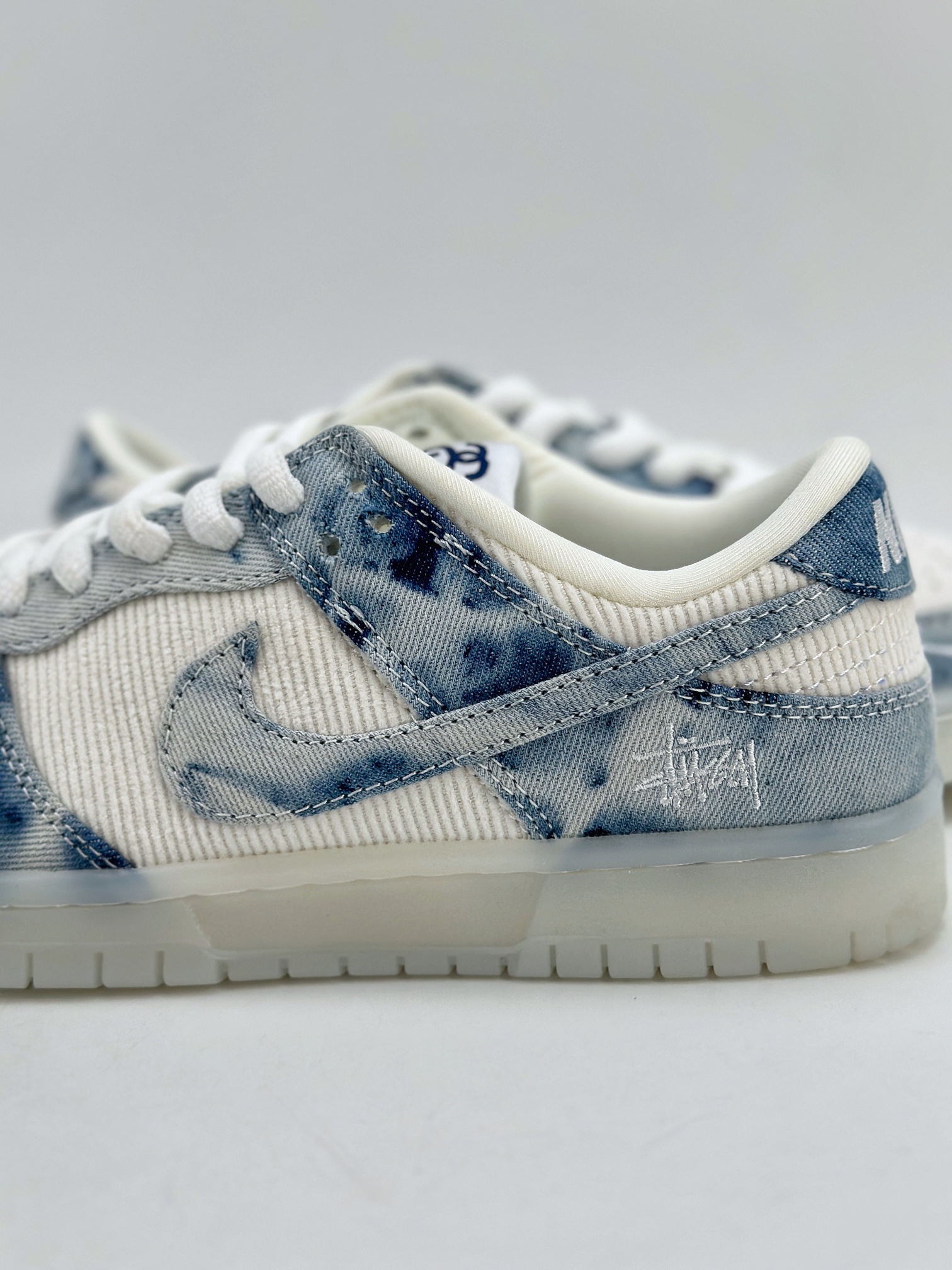 280 Nike SB Dunk Low x Stussy 白蓝牛仔布 JH8039-937