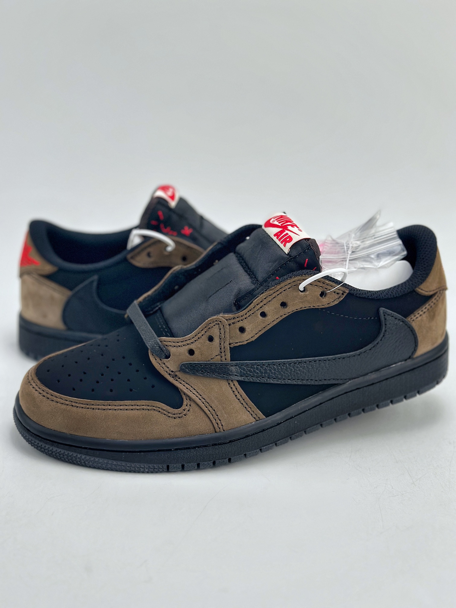 260 Travis Scott x Nike Air Jordan 1 Low x Louis Vuitton Air Jordan 1 Low 黑棕倒钩 DM7866-202