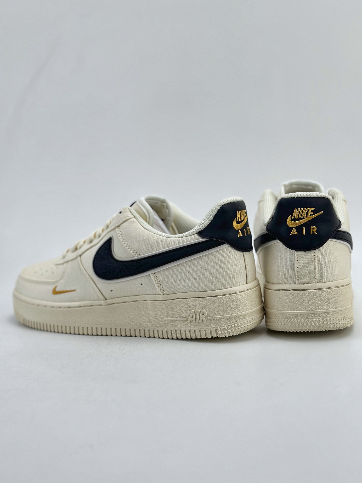 220 Nike Air Force 1 Low 07 白金小钩帆布 MN5696-809