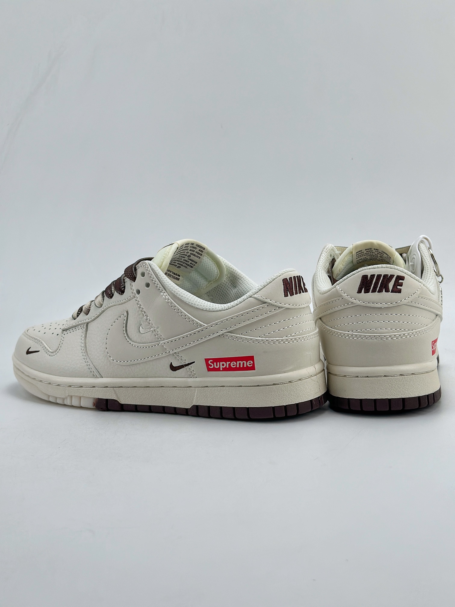 280 Nike SB Dunk Low x Suoreme 白棕三钩 BB8675-106