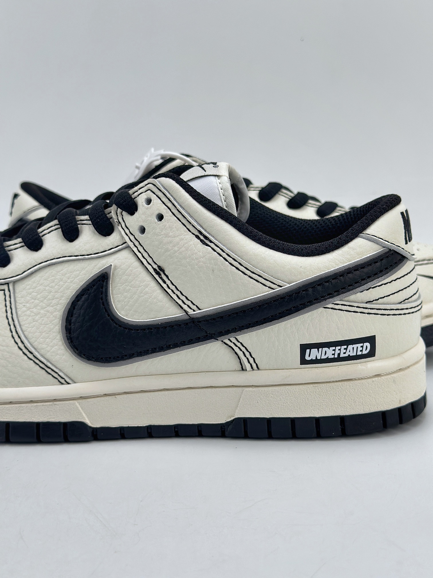 280 Nike SB Dunk Low x UNDEFEATED 米白黑 FC1688-139